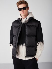 Утепленный жилет Grimelange Lennon модель LENNON01092022/Black Фото