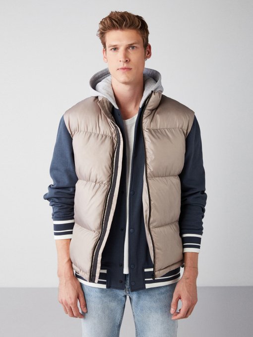 Утепленный жилет Grimelange Lennon модель LENNON01092022/Dark Beige Фото