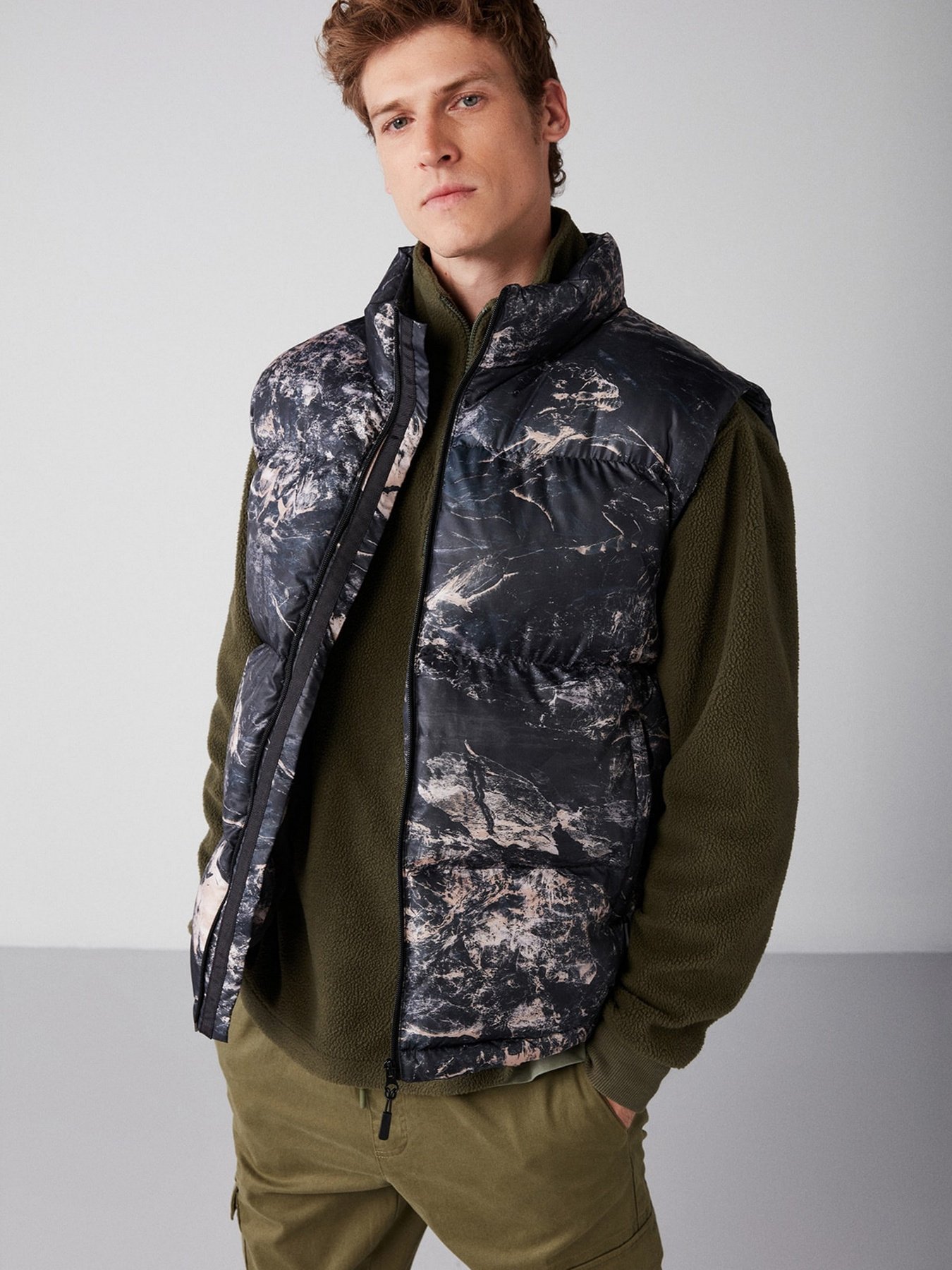 Жилет з утеплювачем Grimelange Lennon модель LENNON01092022/Multicolor Фото