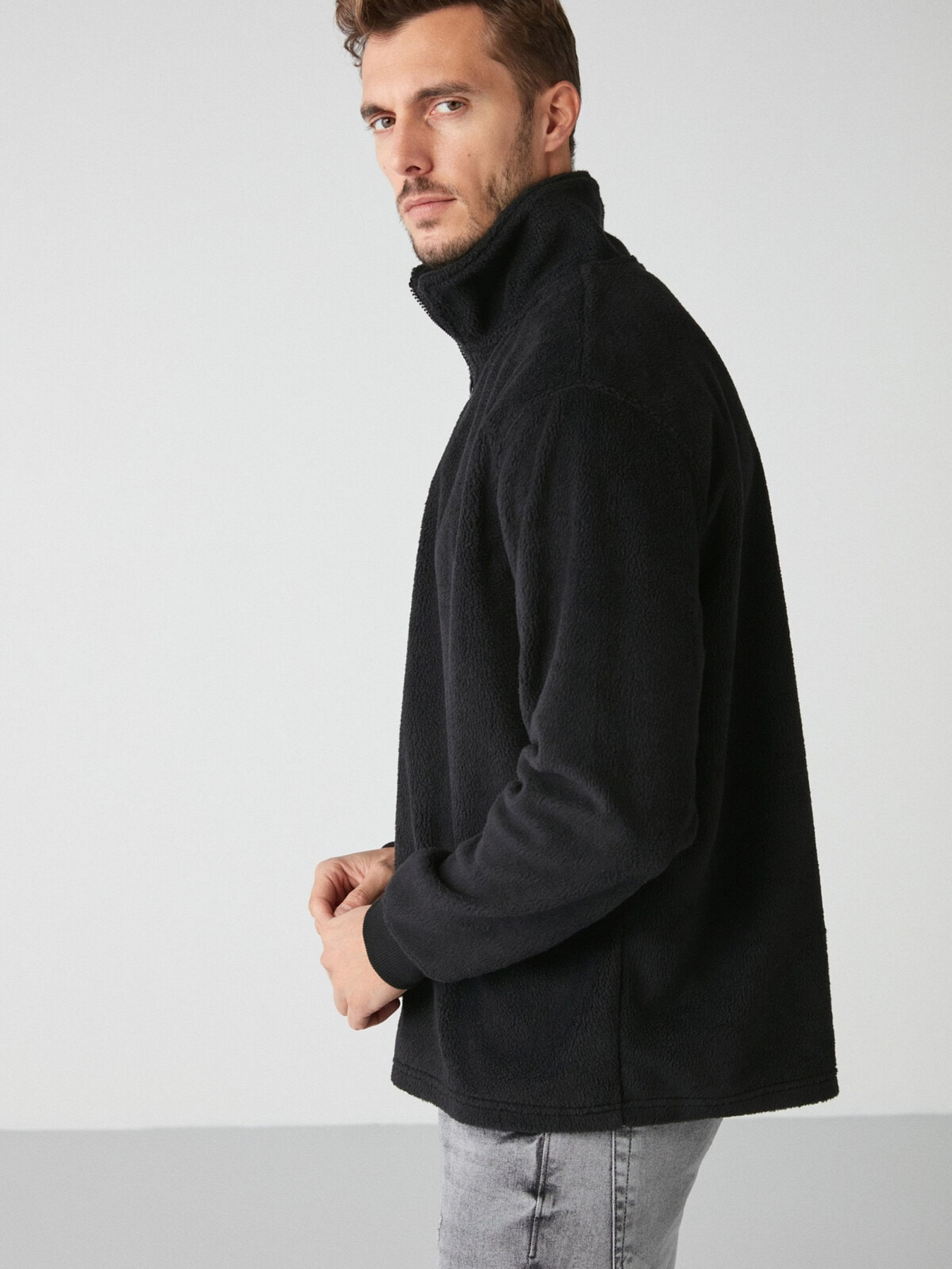 Кофта Grimelange Matt модель MATTS01092022/Black Фото