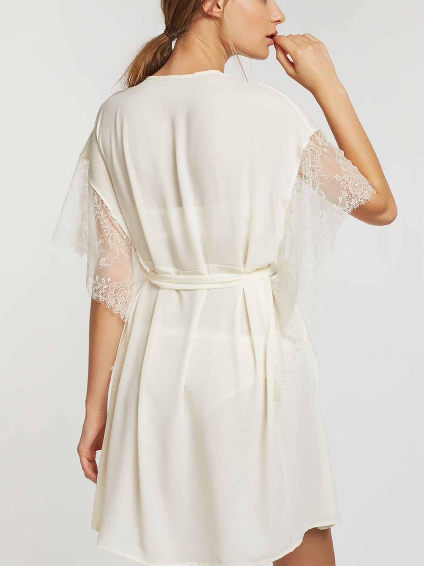 Халат Gisela модель 30253 Жіночий халат-белый Фото