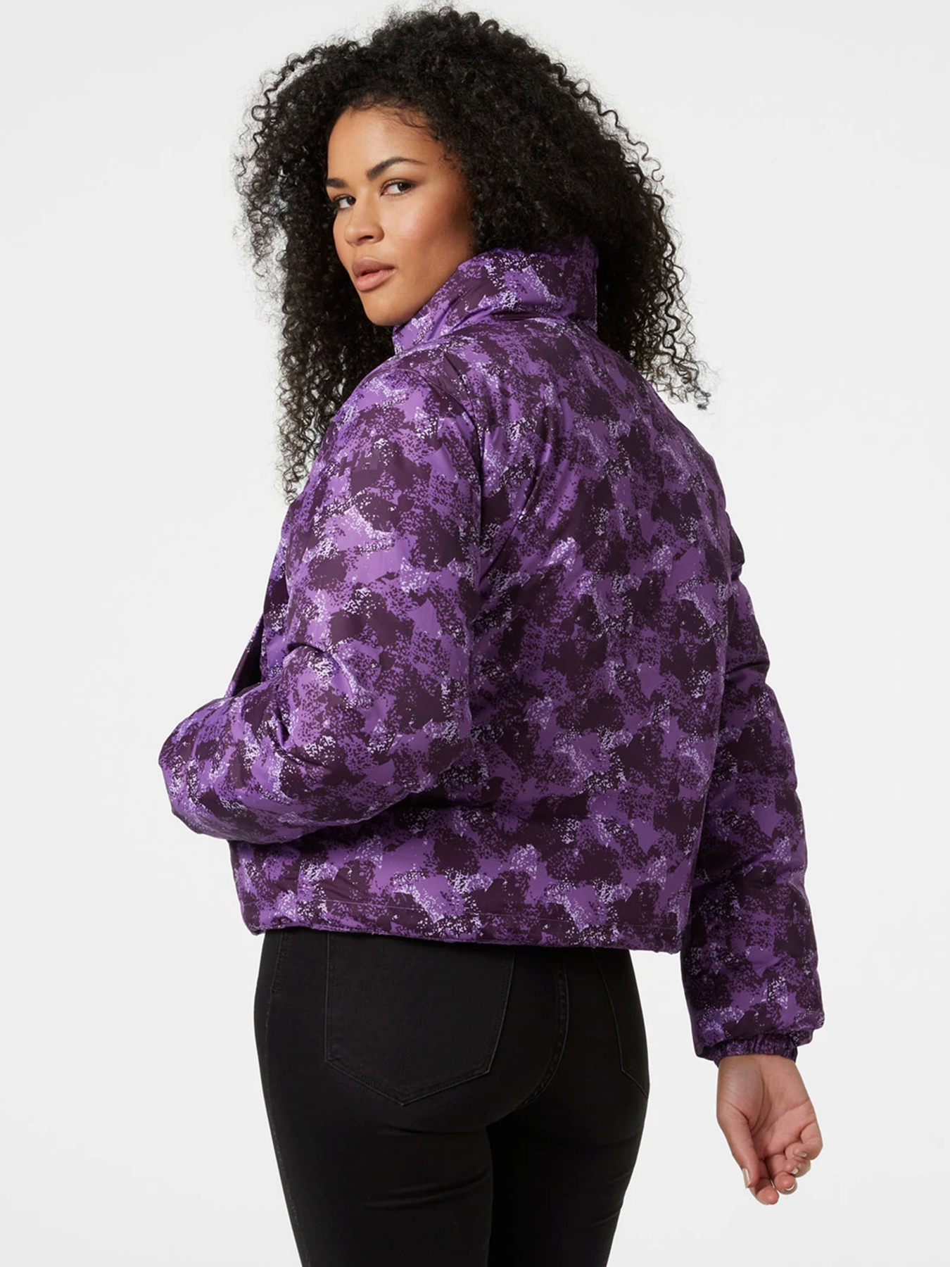 Зимняя куртка Helly Hansen Reversible Puffer модель 53611-678 Зимняя куртка Helly Hansen Reversible Puffer модель 53611-678 Фото