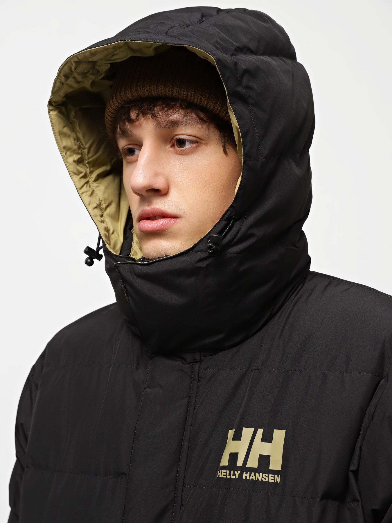 Зимняя куртка Helly Hansen U Reversible модель 53892-990 Фото