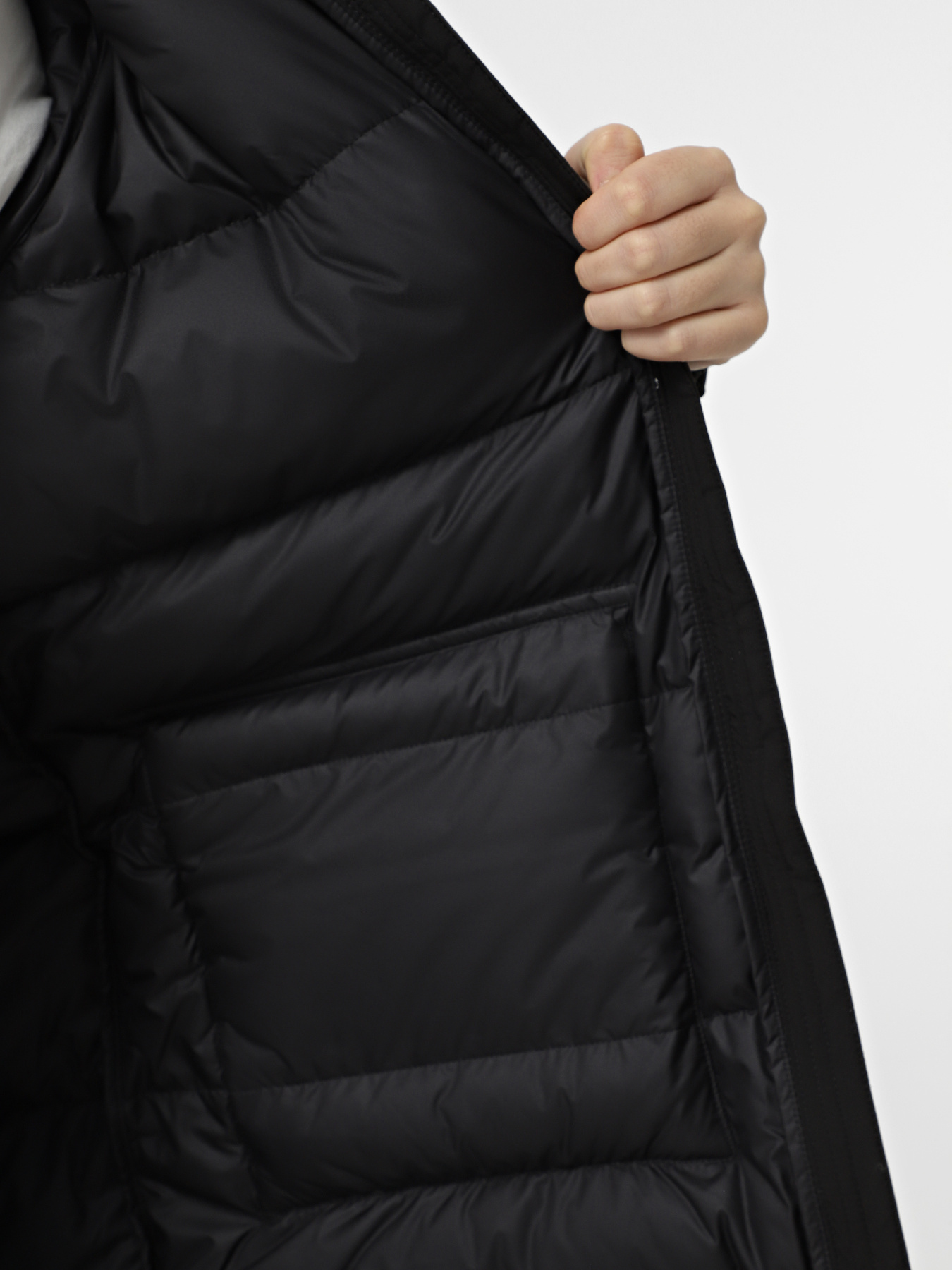 Зимова куртка Helly Hansen Ellie Puffy модель 53108-990 Фото