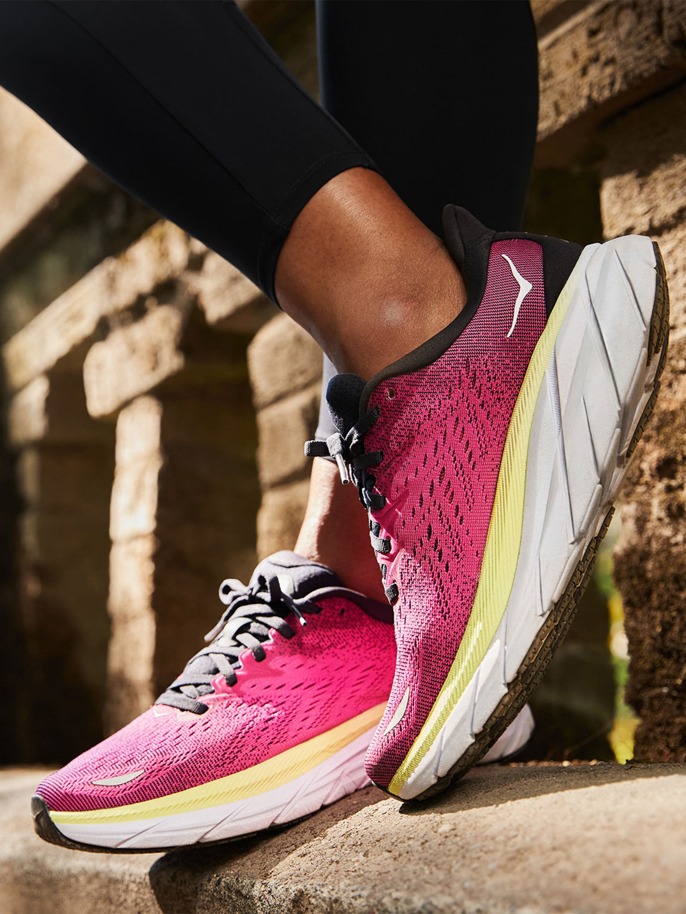 Кроссовки для бега HOKA Clifton 8 модель 1119394-BGIR Фото