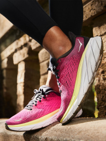 Кросівки для бігу HOKA Clifton 8 модель 1119394-BGIR Фото