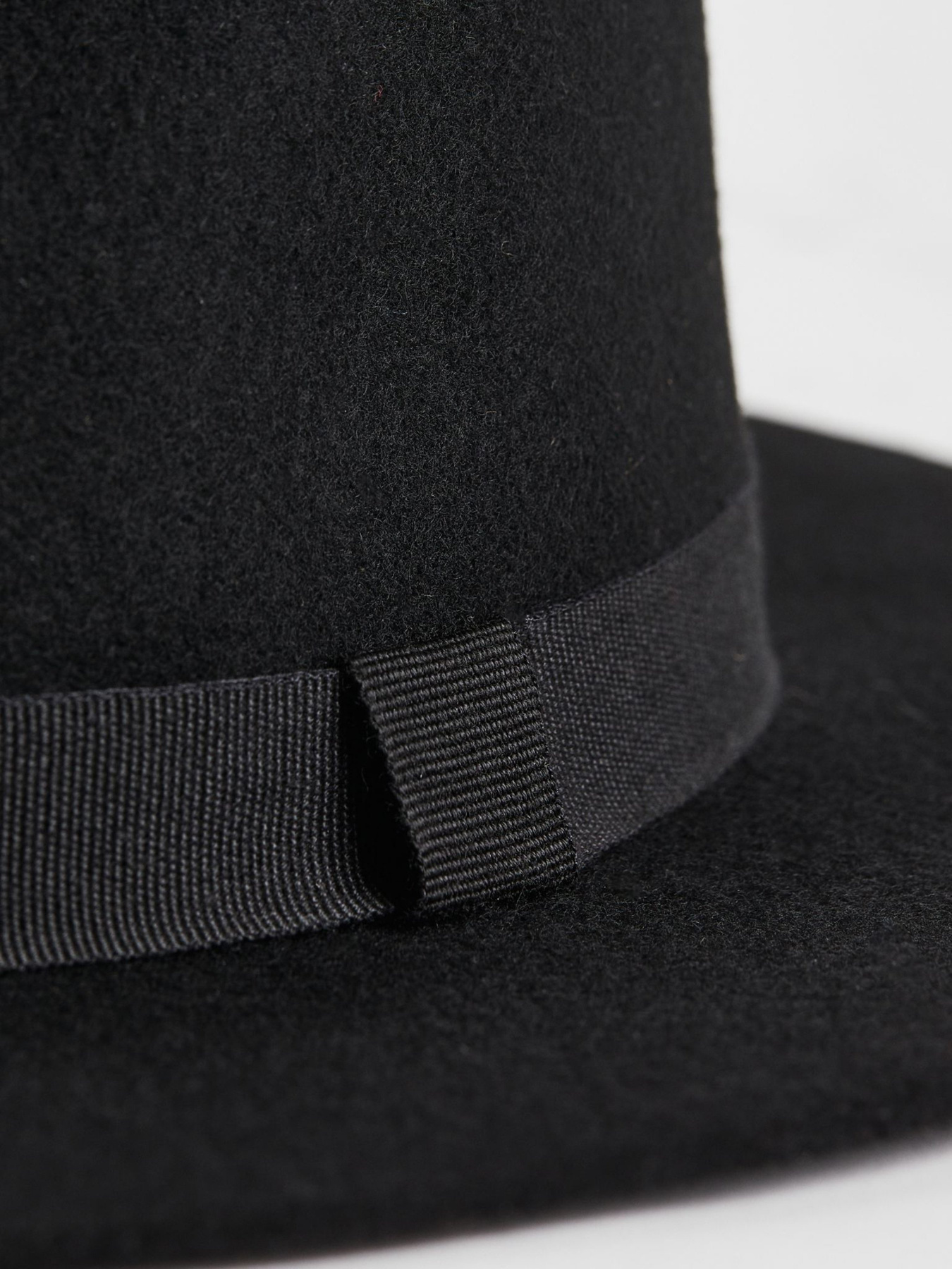 Шляпа H&M модель 0793193_чорний Фото