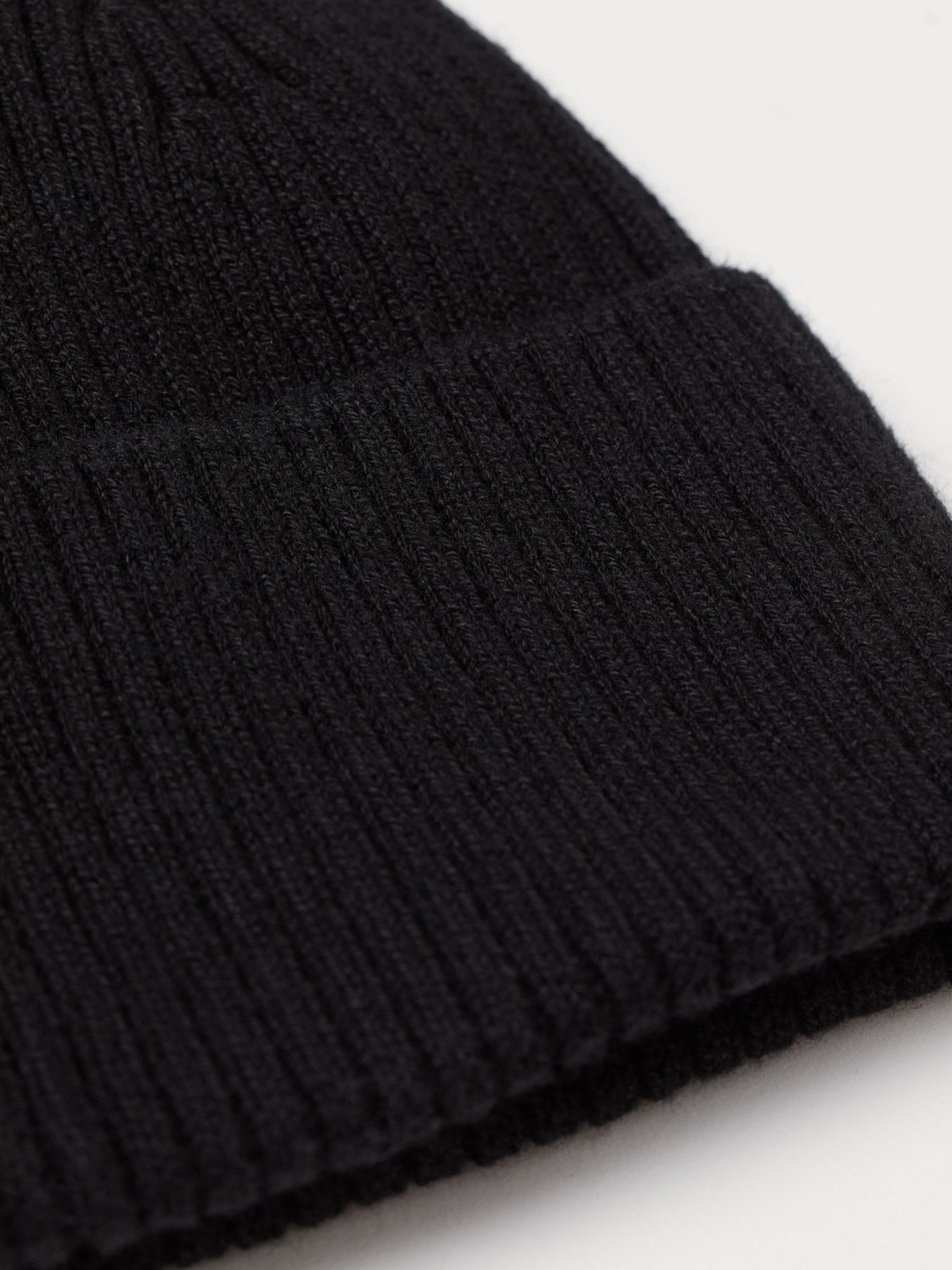 Шапка H&M модель 0730889_чорний Фото