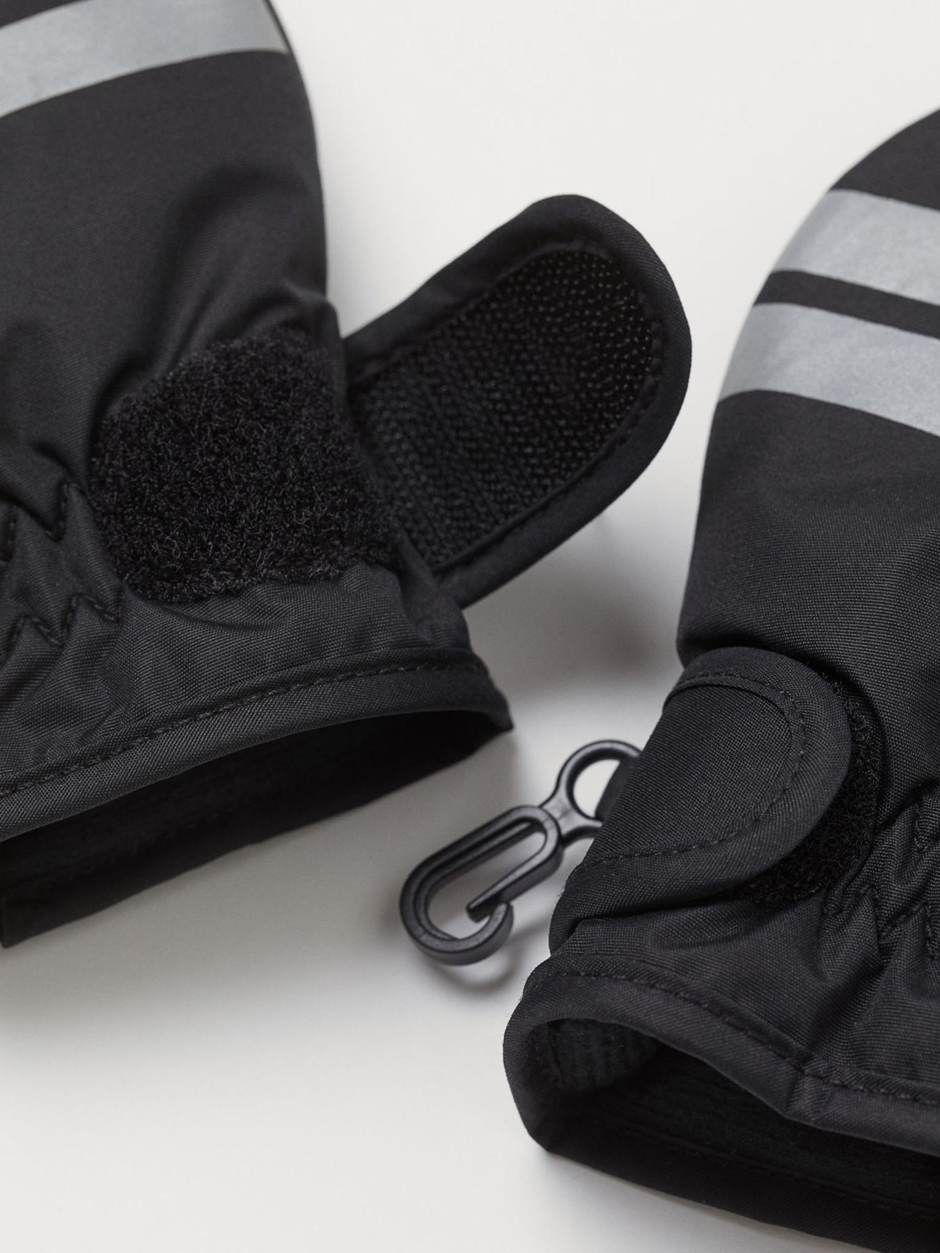 Перчатки H&M модель 0902525_чорний з сірим Фото