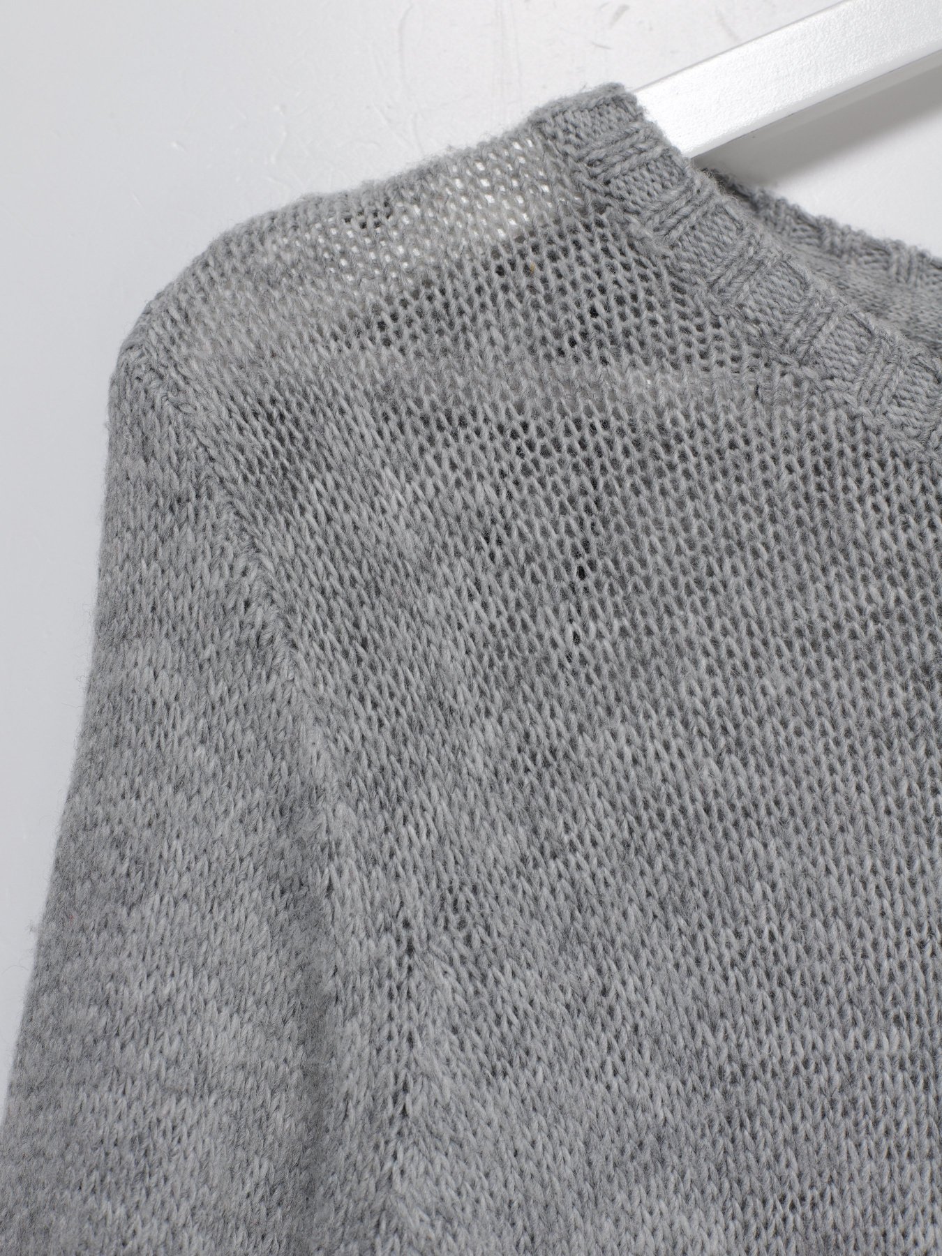 Джемпер H&M модель 0410492_сірий Фото