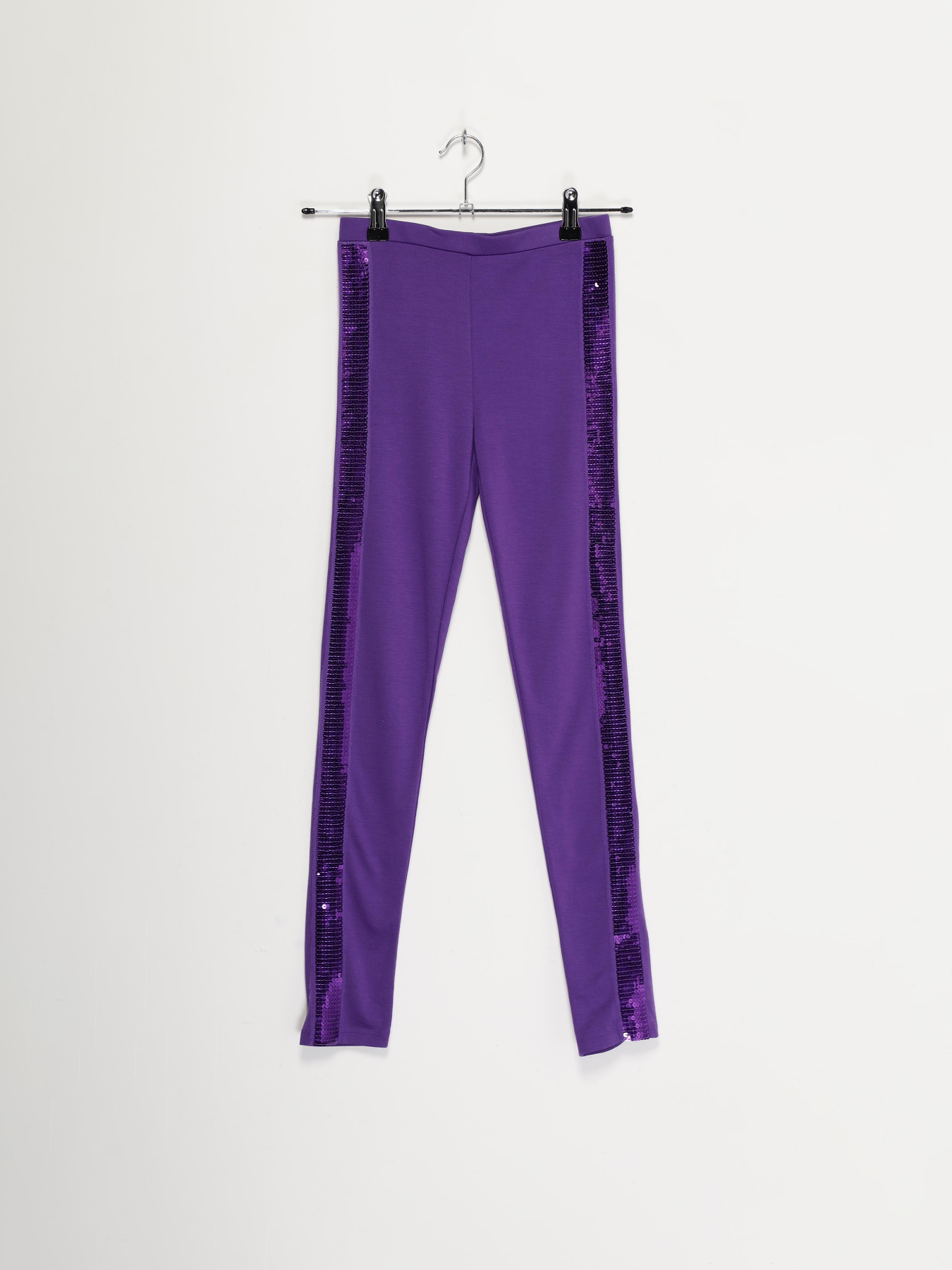 Повседневные штаны H&M модель 0154564_фіолетовий Фото