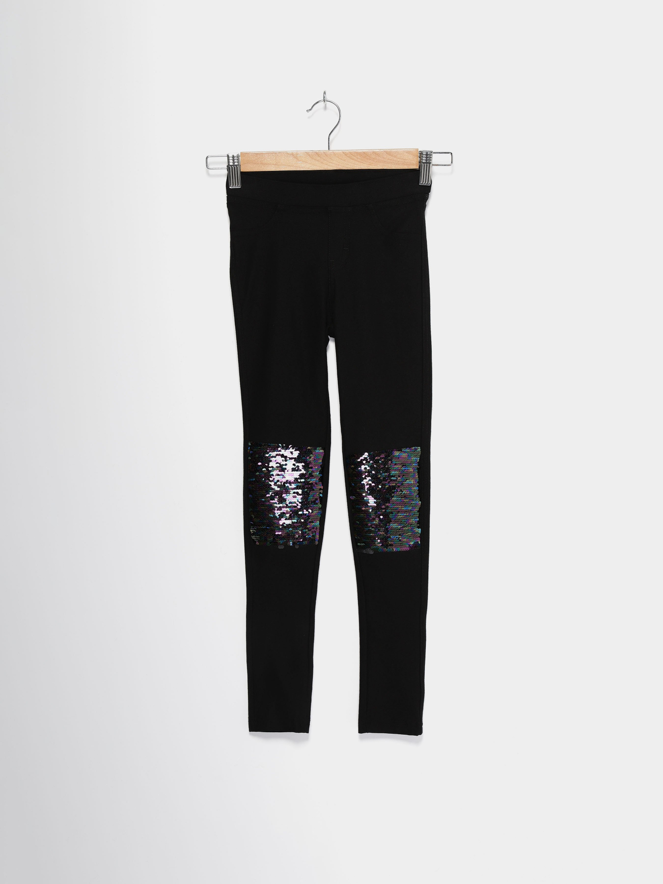 Повседневные штаны H&M модель 0795820_чорний Фото