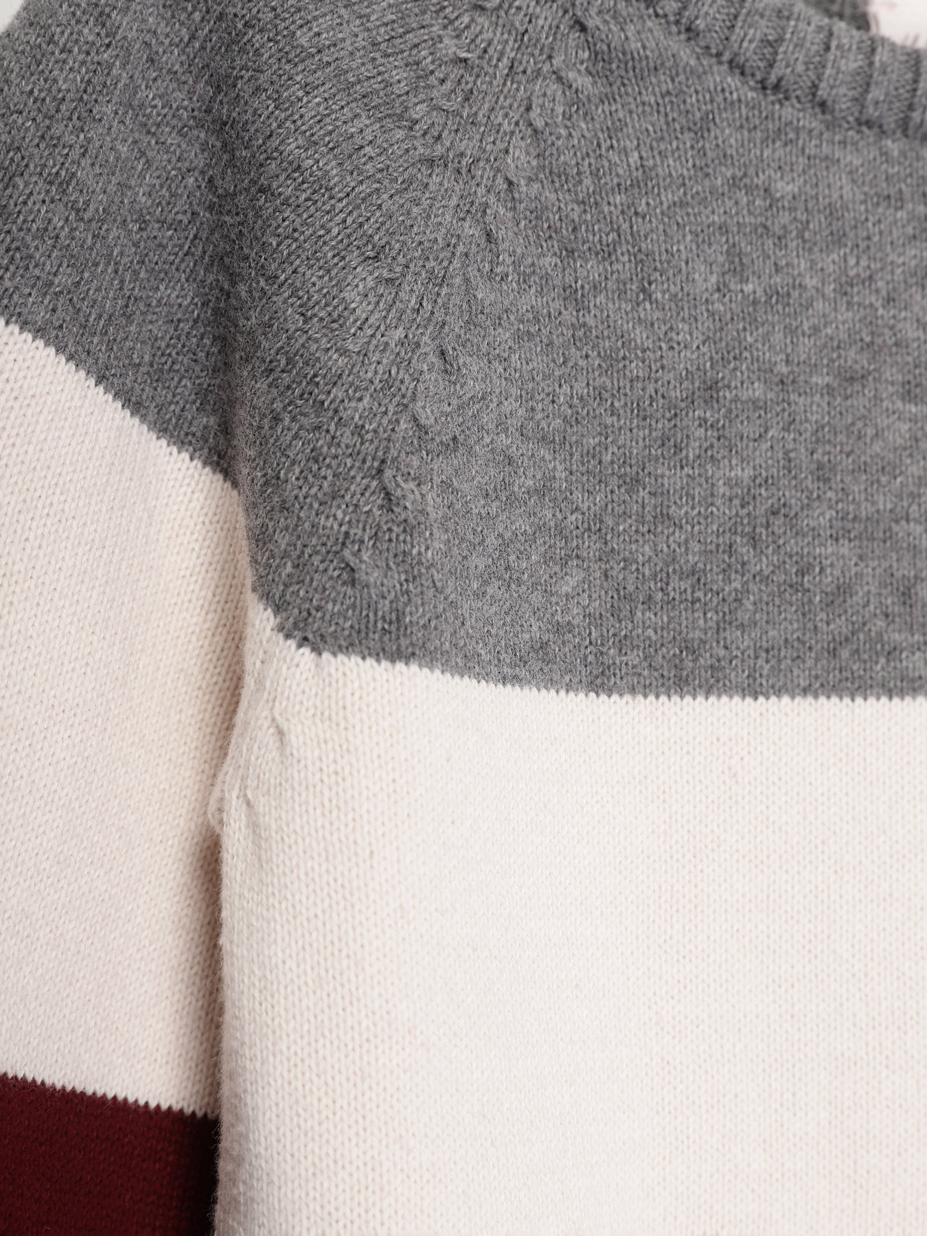 Джемпер H&M модель 0813609_комб. Фото