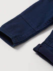 Брюки повседневные H&M модель 0808287_т.синій Фото