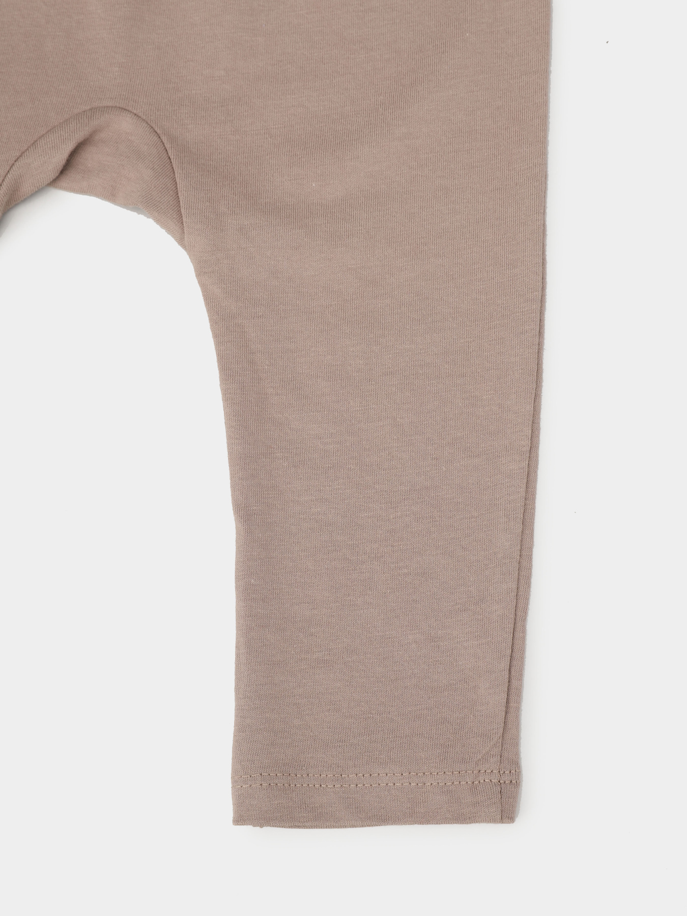 Повседневные штаны H&M модель 0866778_бежевий Повседневные штаны H&M модель 0866778_бежевий Фото