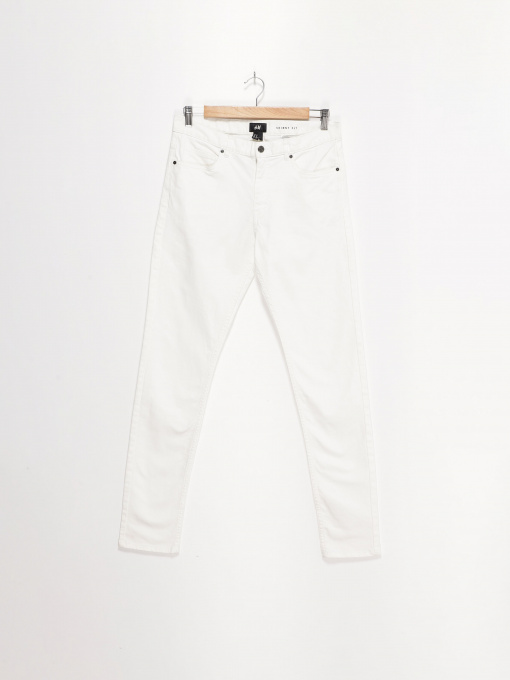Прямые джинсы H&M модель 0416157_білий Фото