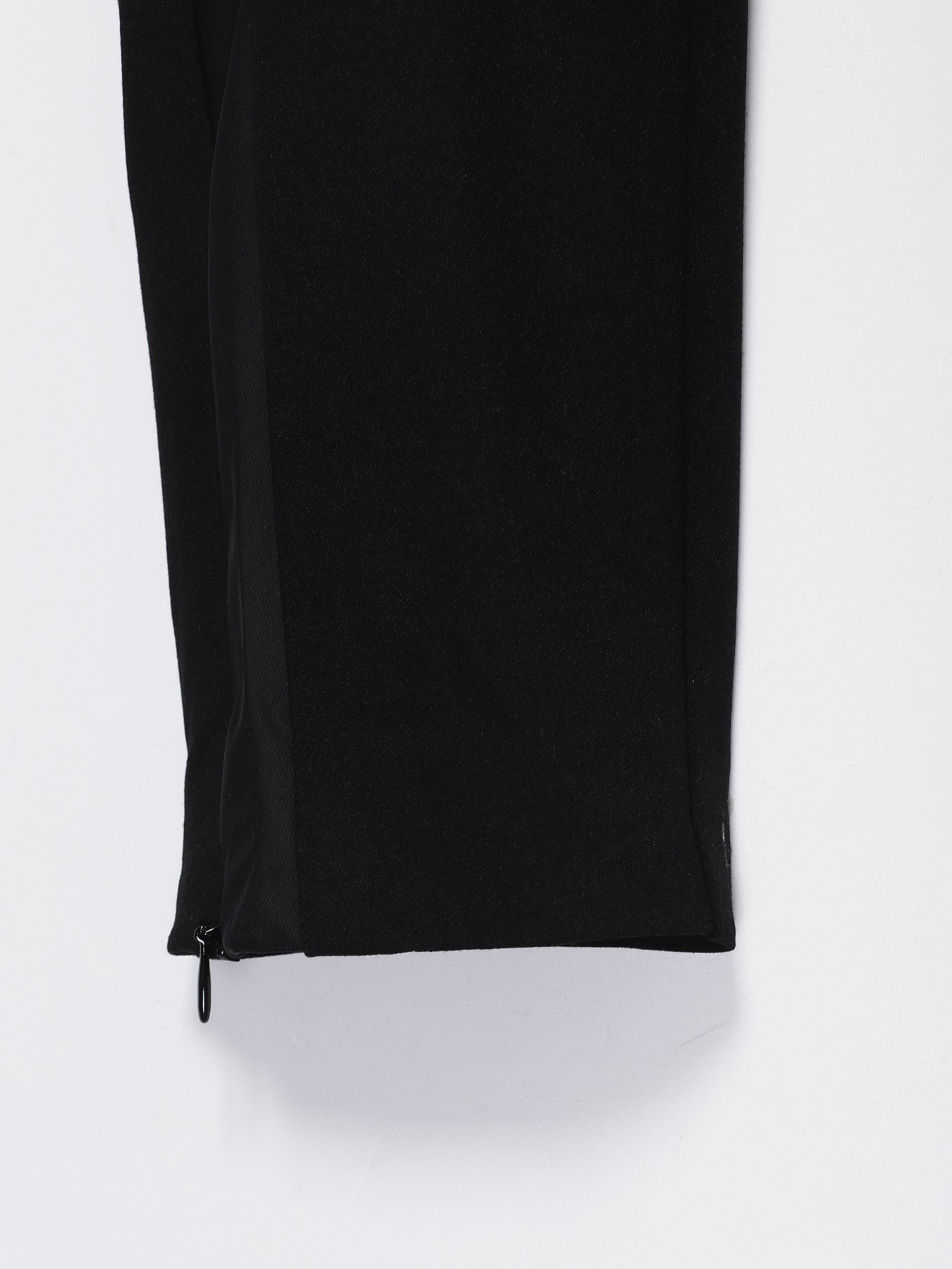 Штани повсякденні H&M модель 0423303_чорний Фото