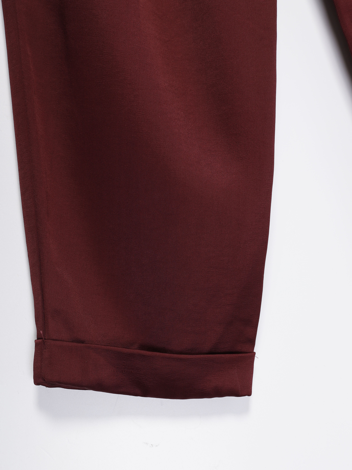 Повседневные штаны H&M модель 0449923_т.бордовий Повседневные штаны H&M модель 0449923_т.бордовий Фото