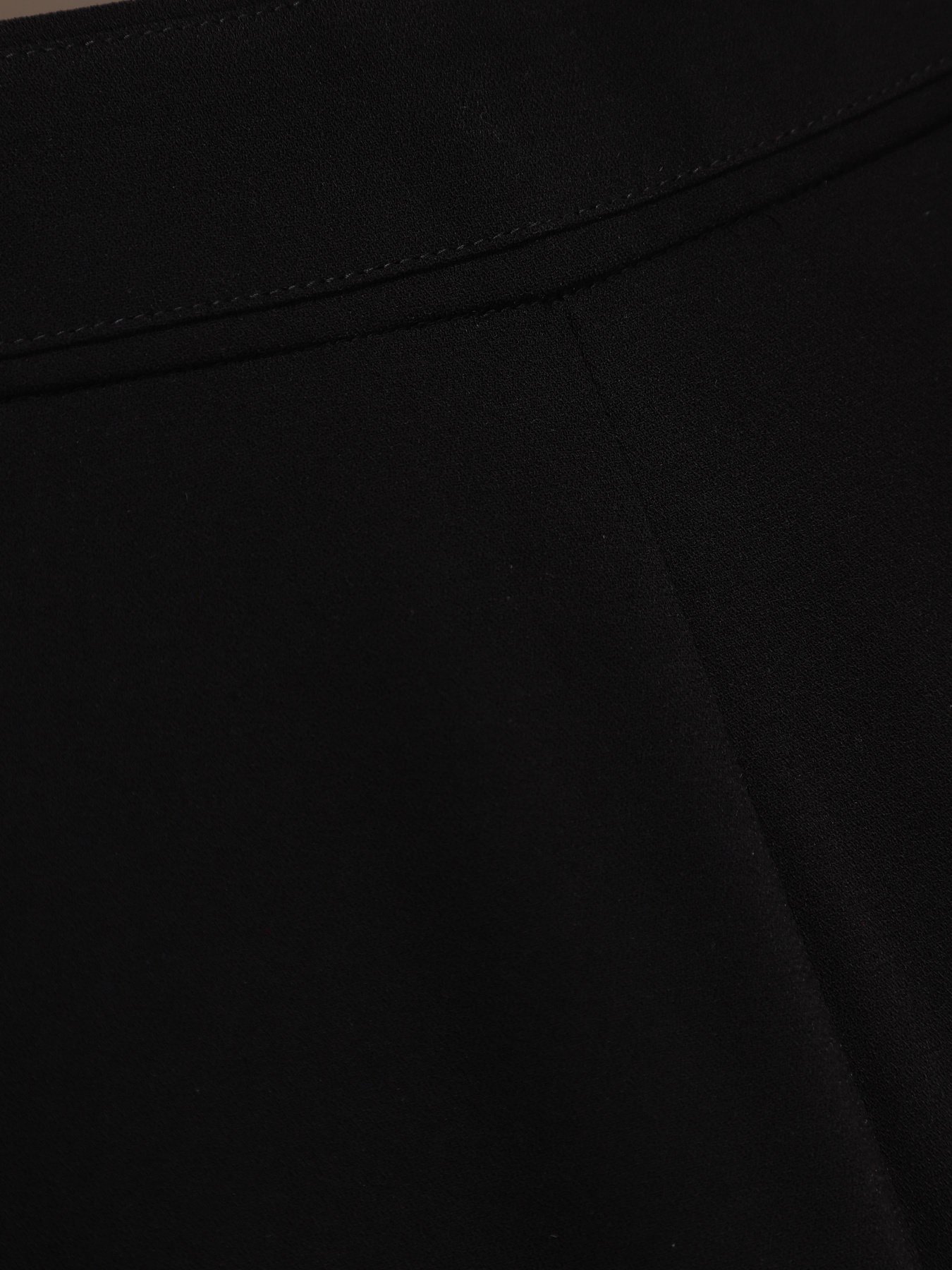 Повседневные штаны H&M модель 0470480_чорний Фото