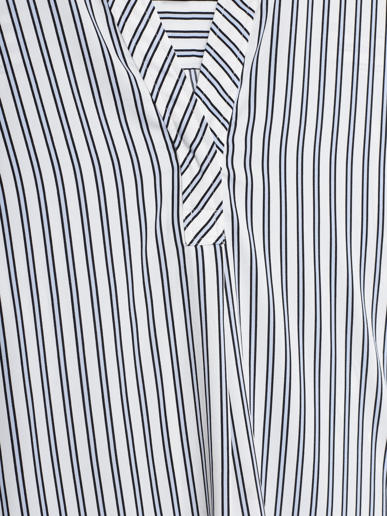 Блуза H&M модель 0538271_білий комб. Фото