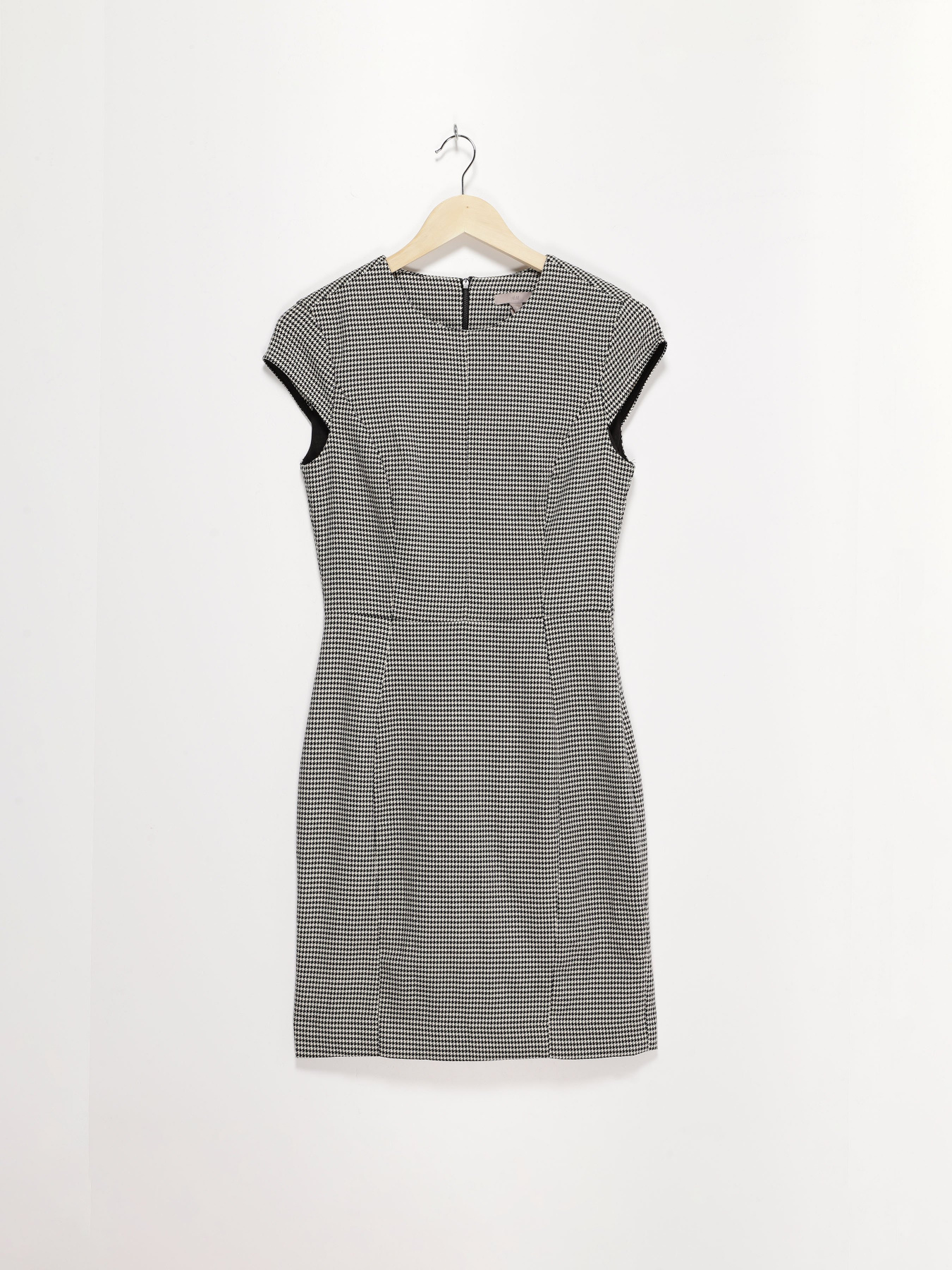 Сукня міні H&M модель 0577512_чорний з білим Фото