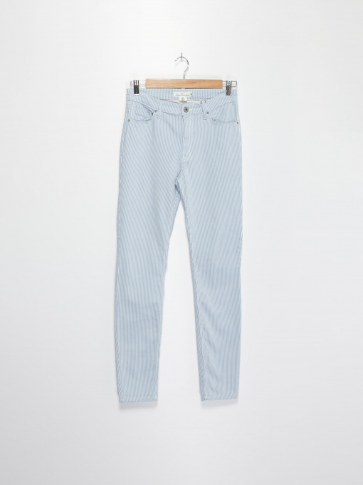 Повседневные штаны H&M модель 0588689_с.синій з білим Фото