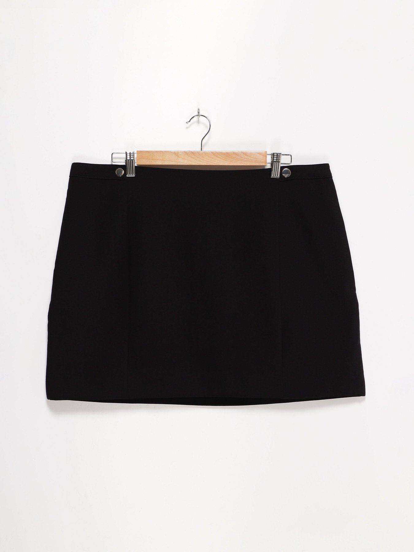 Юбка мини H&M модель 0625342_чорний Фото