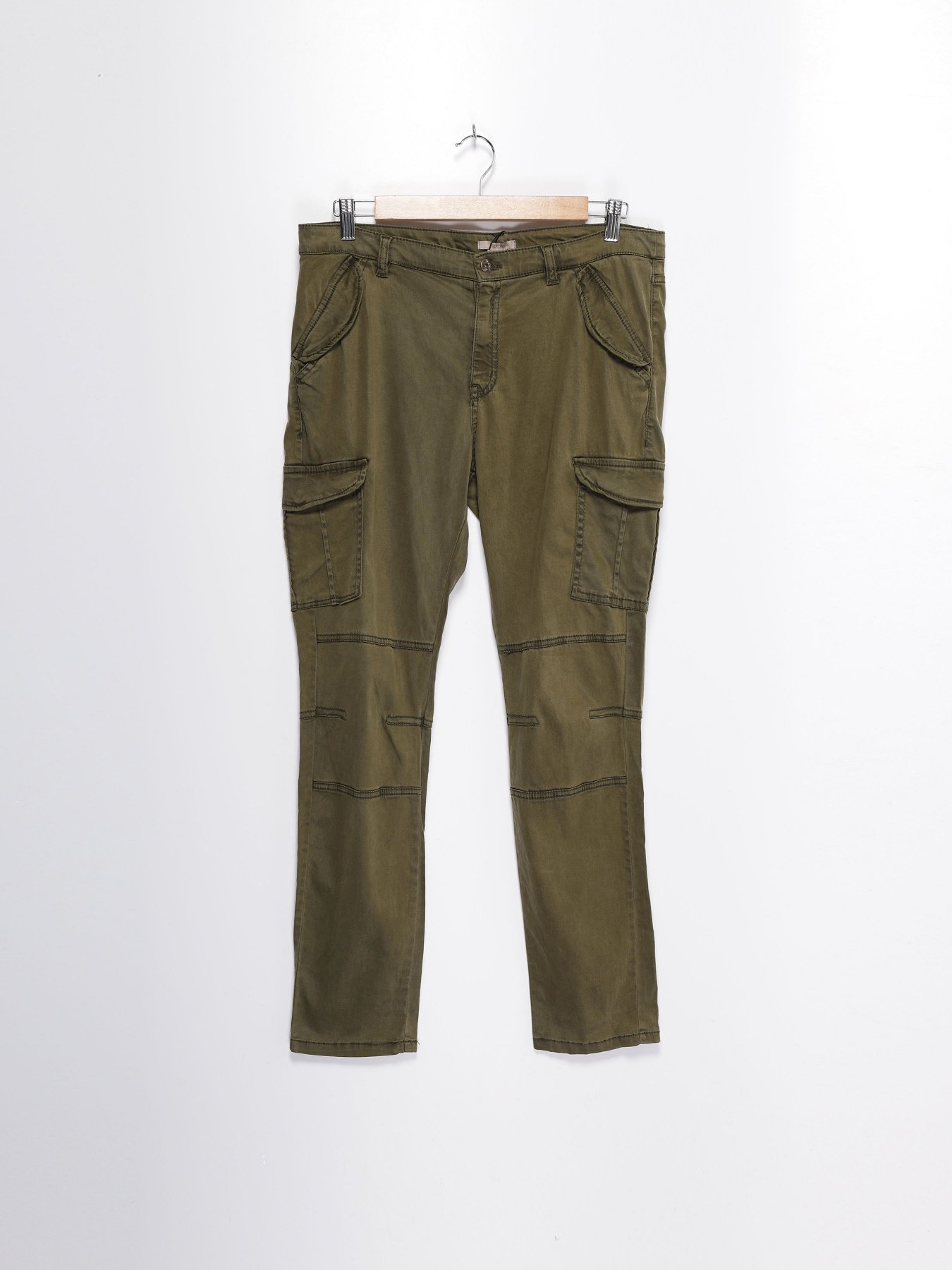 Повсякденні штани H&M модель 0646286_зелений Фото