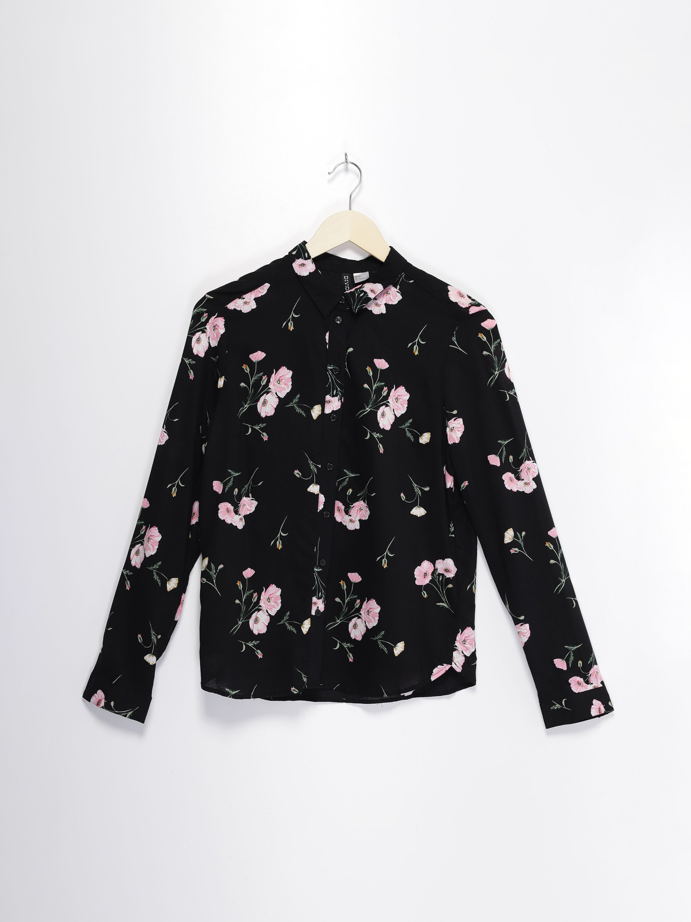 Рубашка H&M модель 0689389_чорний комб. Фото