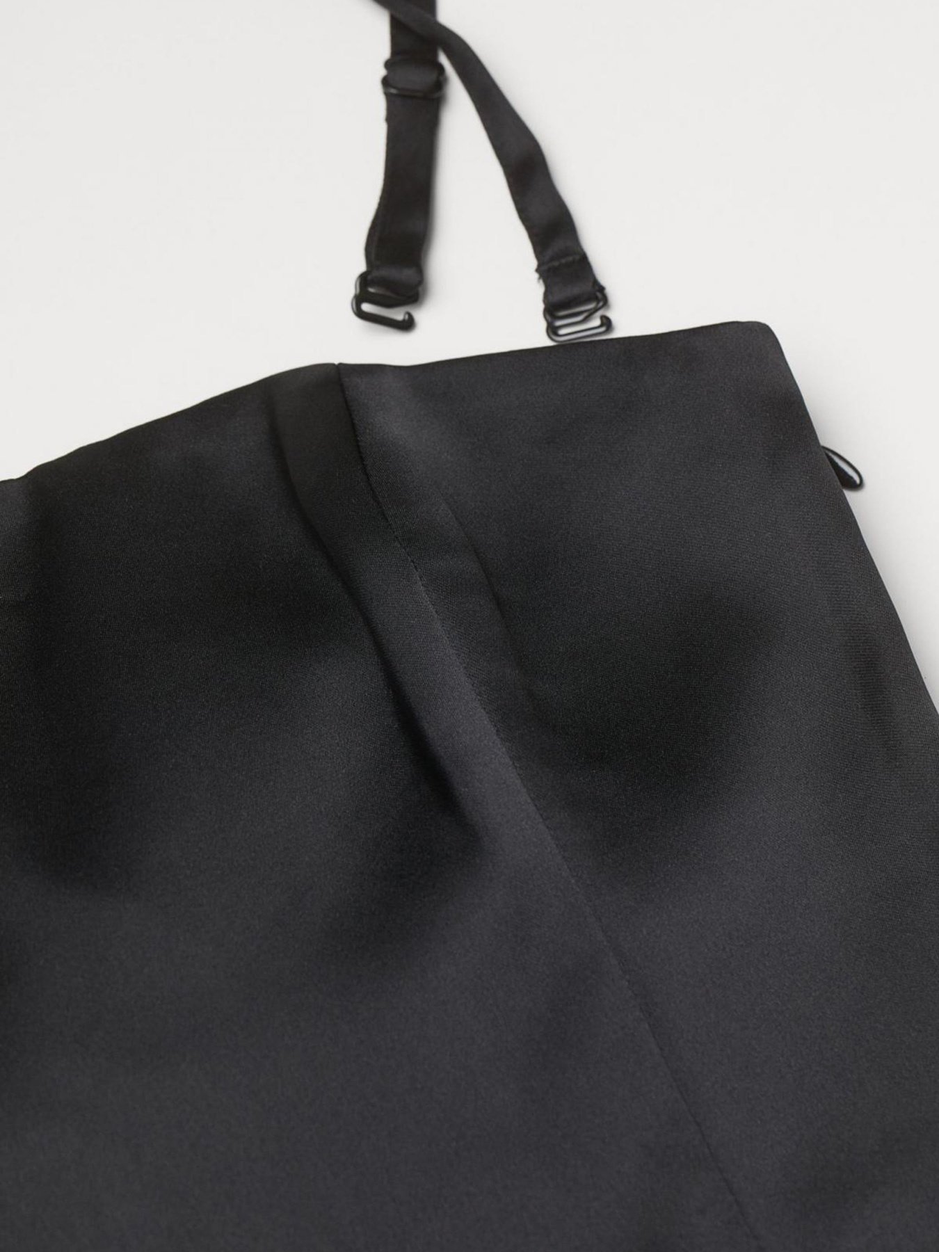 Комбинезон H&M модель 0905656_чорний Фото