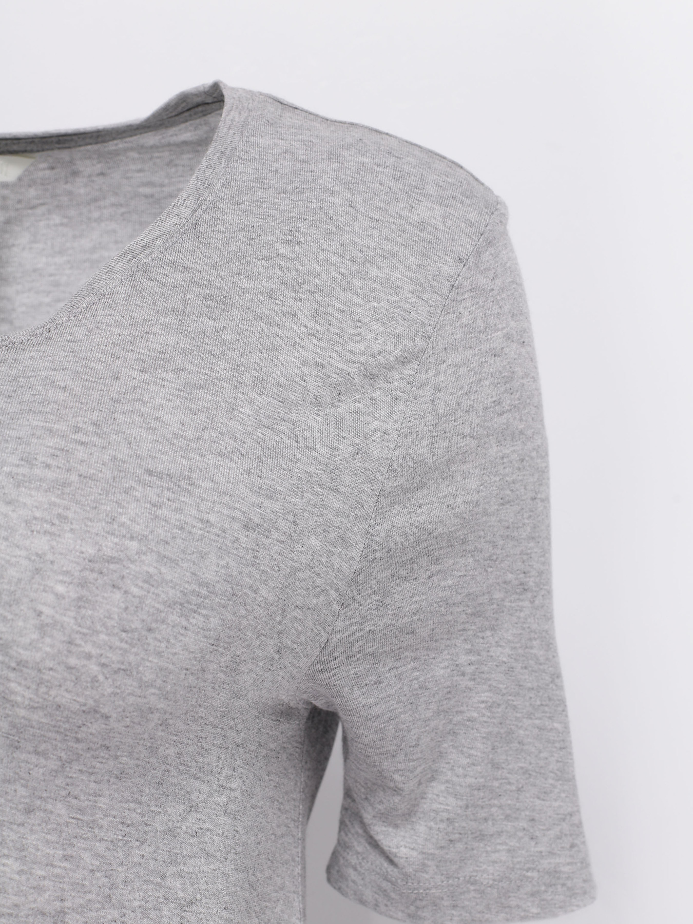 Футболка H&M модель 0357191_сірий Фото