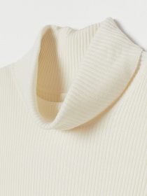 Гольф H&M модель 0779324_молочний Фото