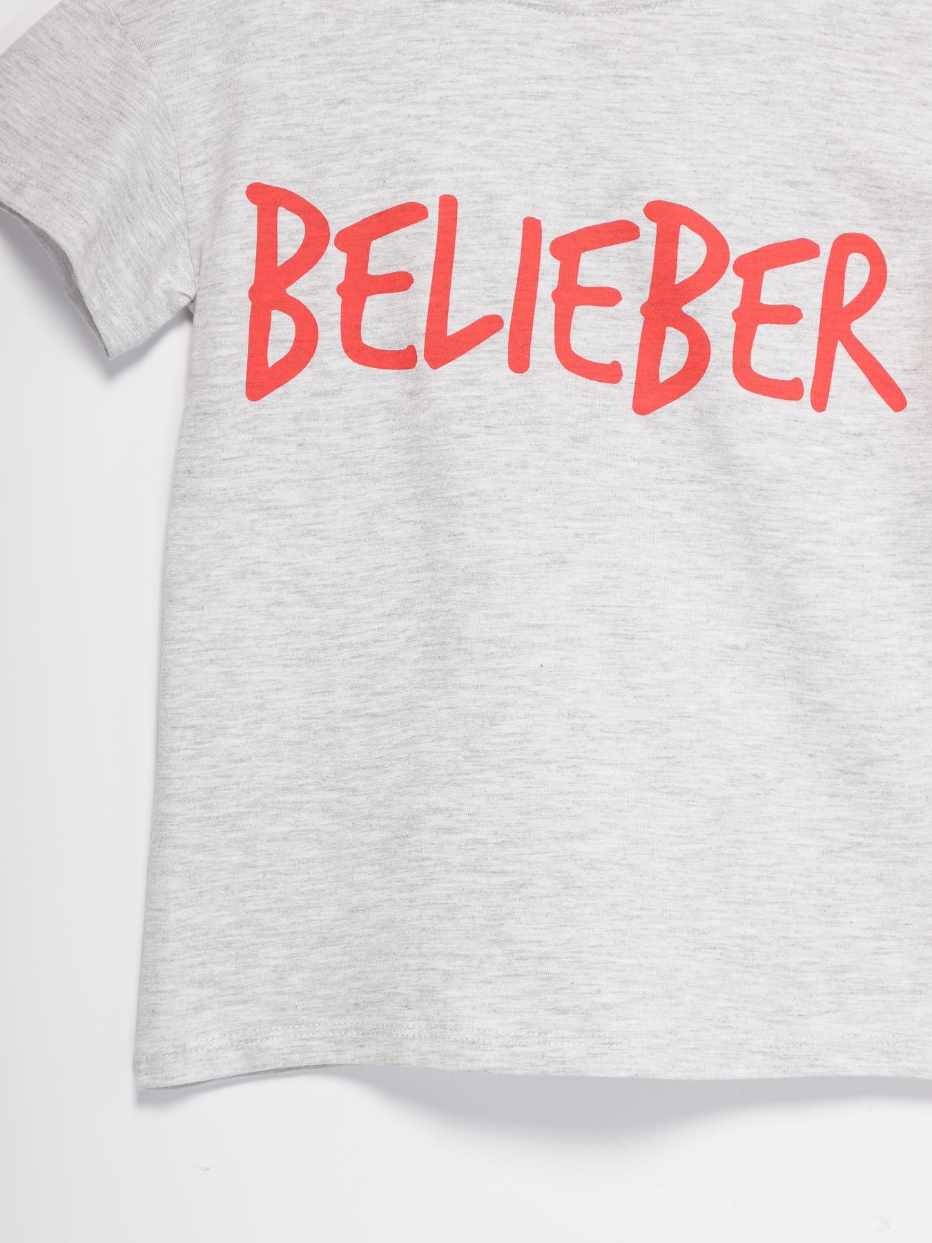 Футболка H&M модель 0576568_сірий з червоним Фото