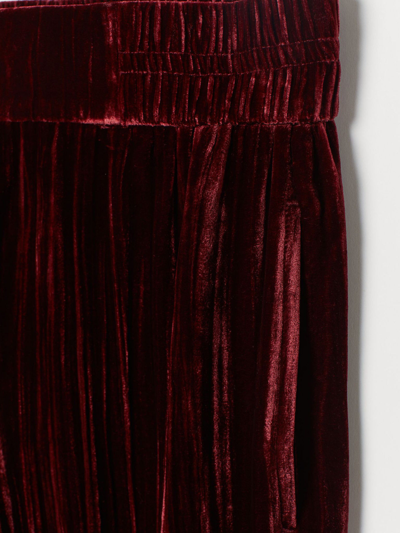 Брюки повседневные H&M модель 0828852_бордовий Фото