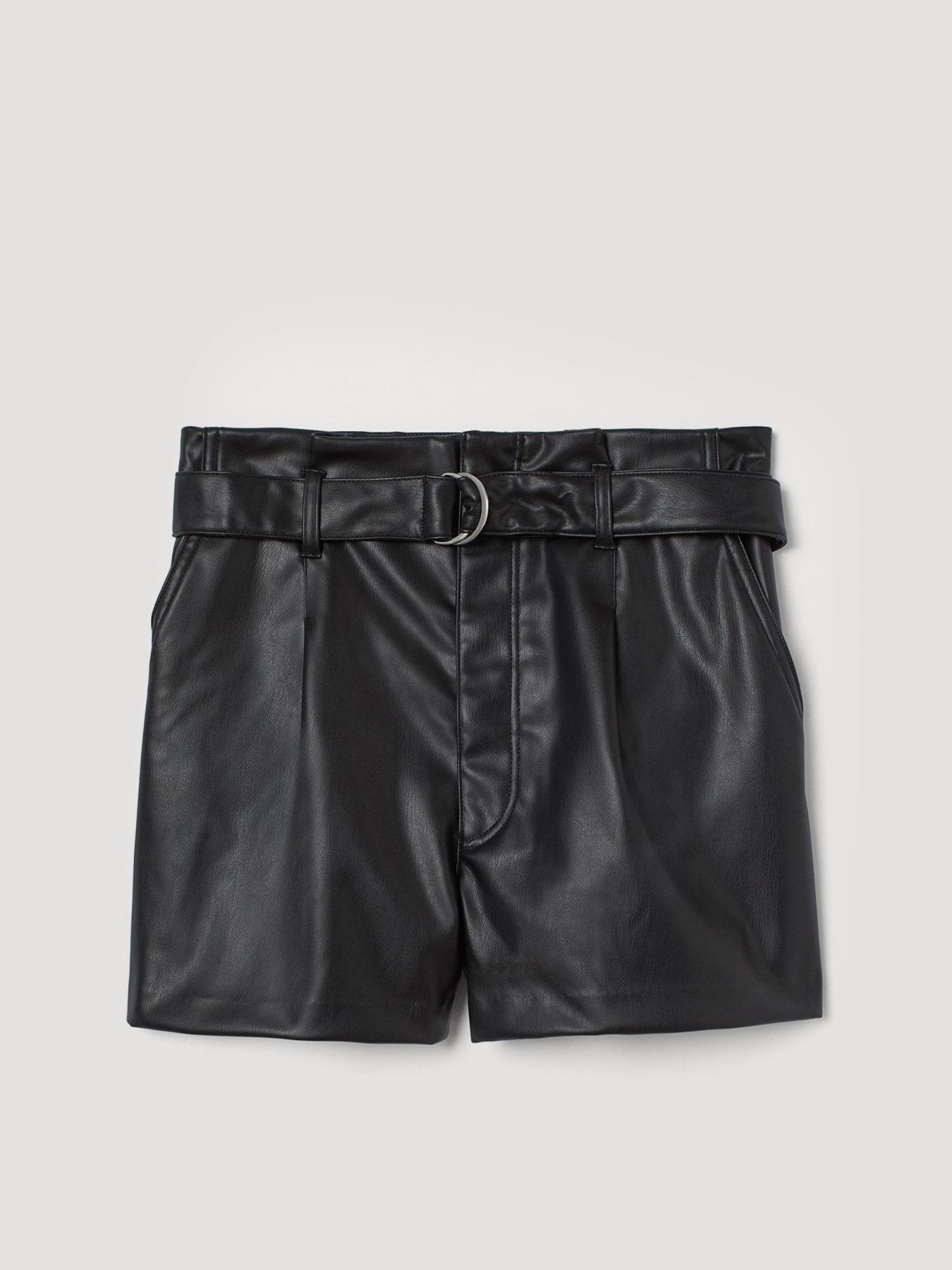 Повсякденні шорти H&M модель 0894703_чорний Фото