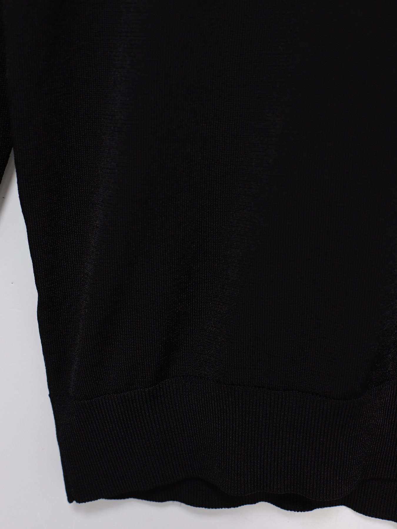 Джемпер H&M модель 0325649_чорний Джемпер H&M модель 0325649_чорний Фото