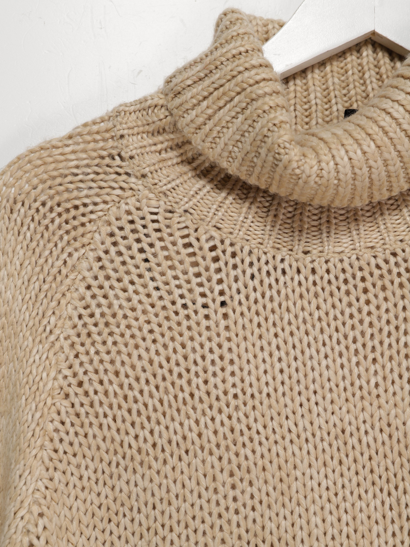 Свитер H&M модель 0419448_бежевий Фото