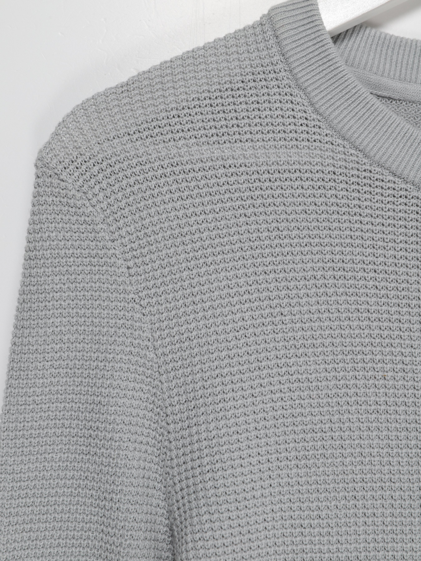 Джемпер H&M модель 0438866_сірий Фото