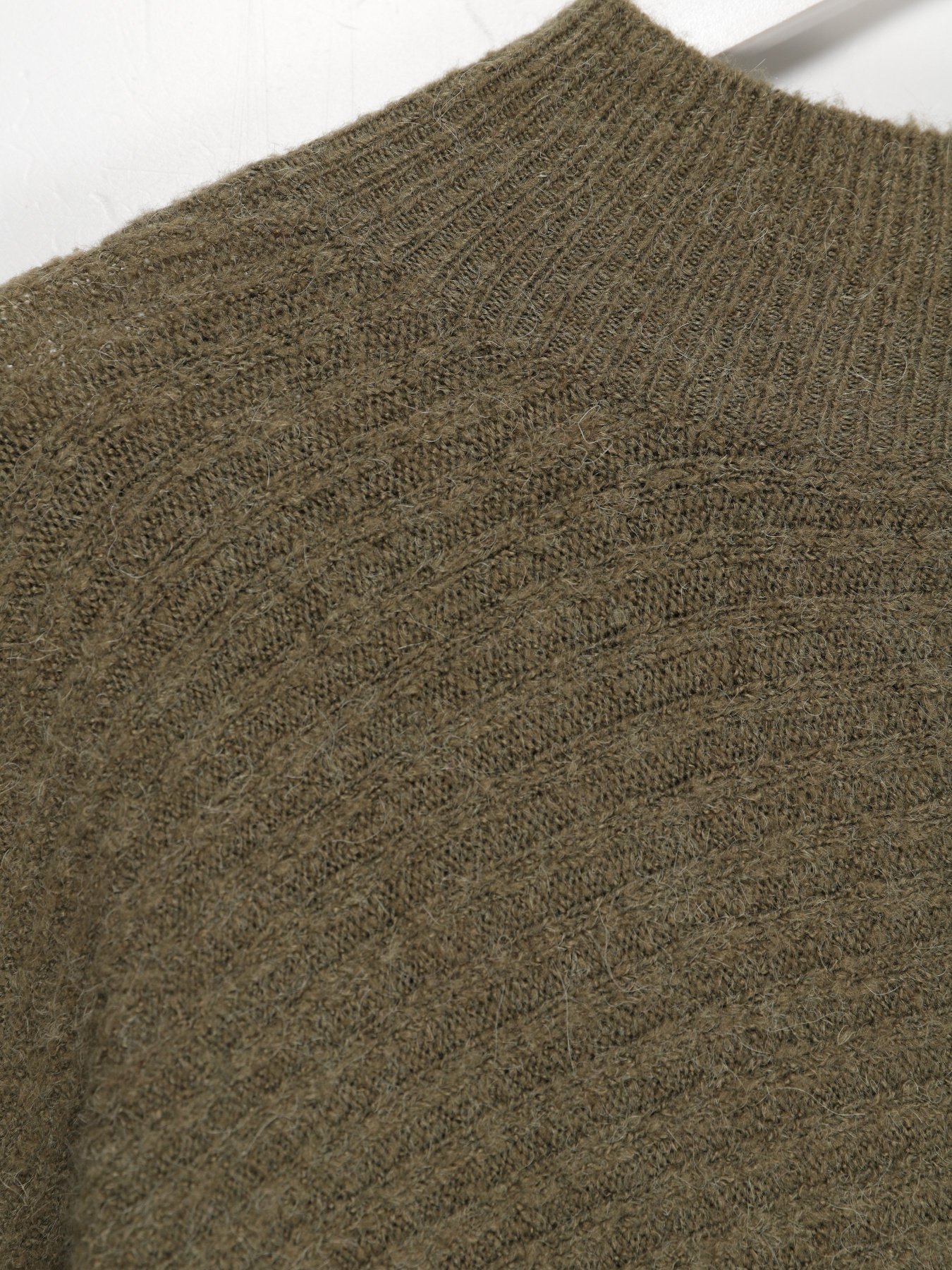 Свитер H&M модель 0480656_хакі Фото