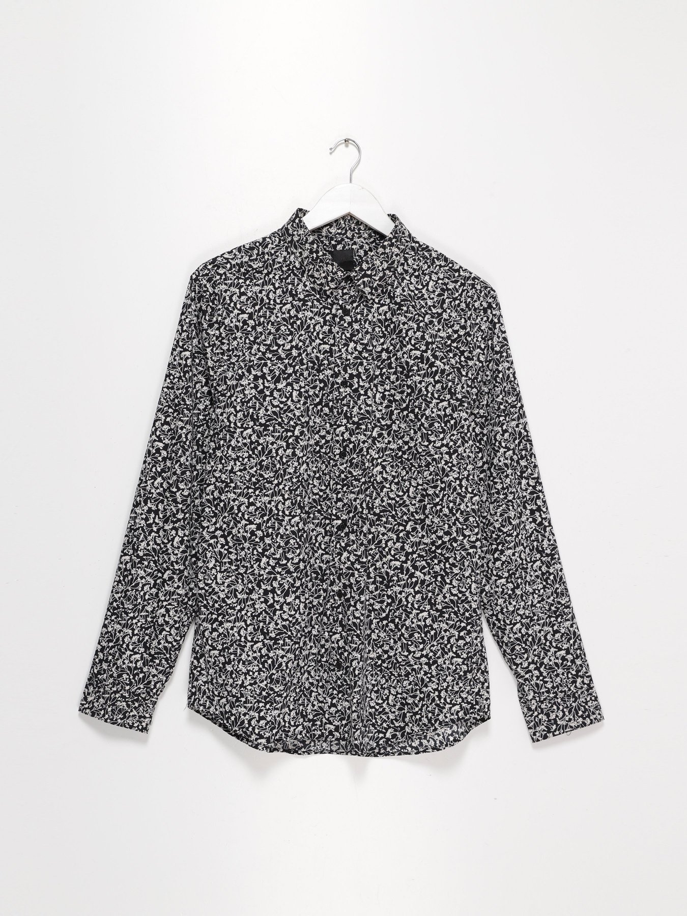 Рубашка H&M модель 0501722_чорний комб. Фото