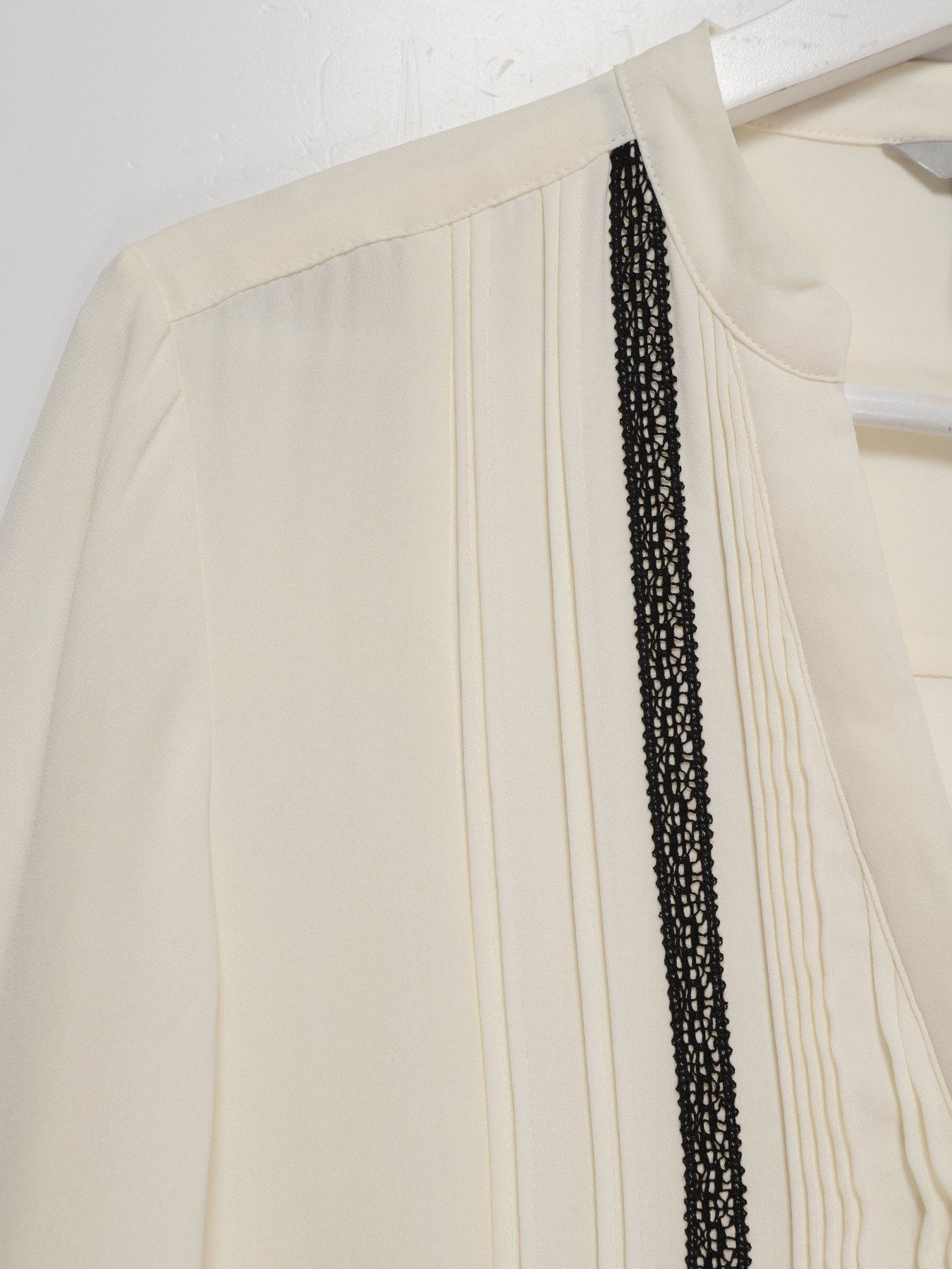 Блуза H&M модель 0502656_молочний Фото