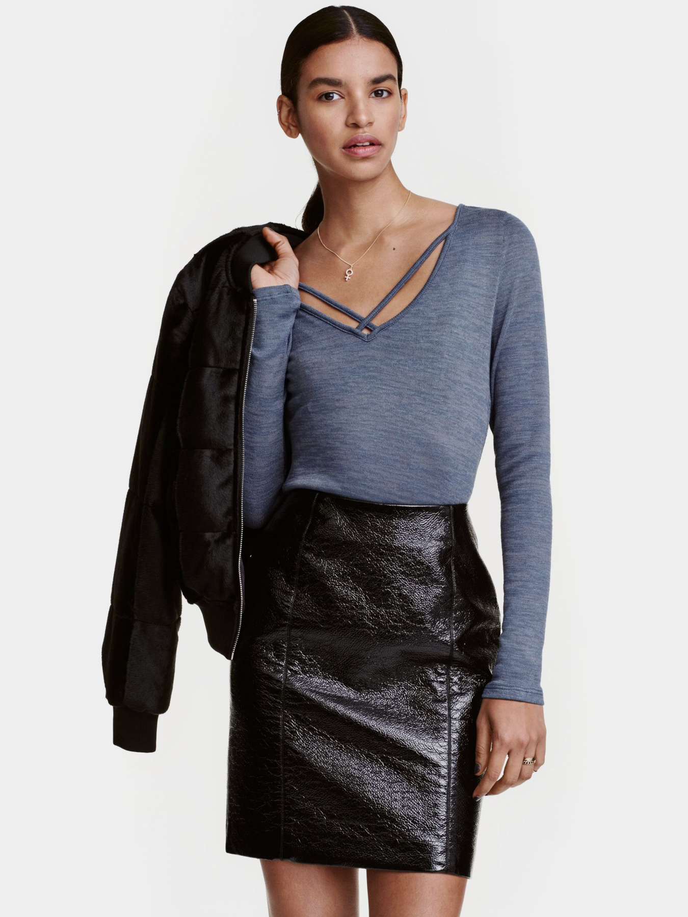 Лонгслів H&M модель 0440121_синій Фото