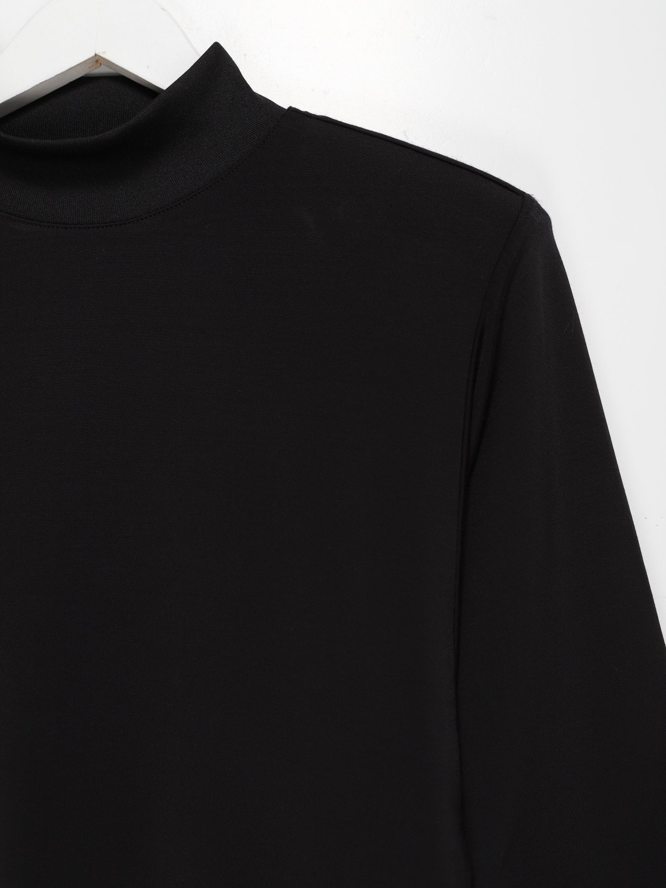 Водолазка H&M модель 0581187_чорний Фото