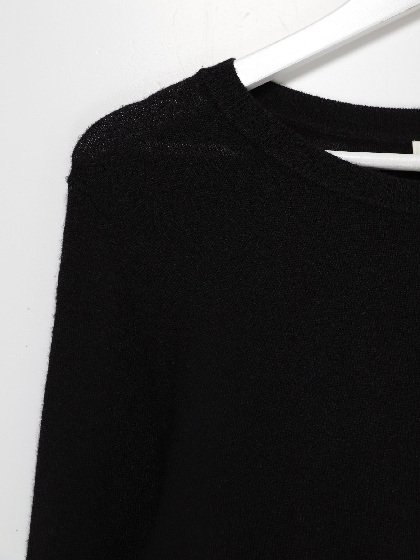 Джемпер H&M модель 0666319_чорний Фото