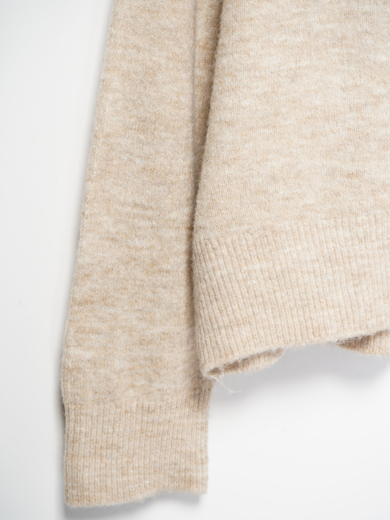 Джемпер H&M модель 0677219_бежевий Фото