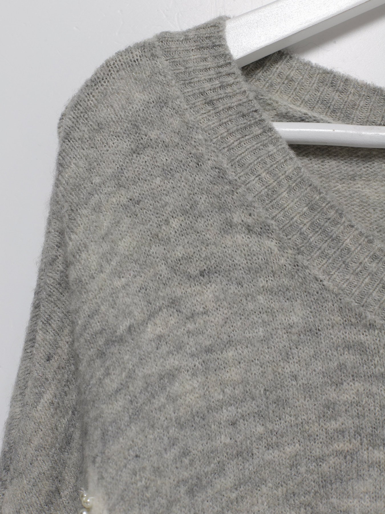 Джемпер H&M модель 0699934_сірий з білим Фото