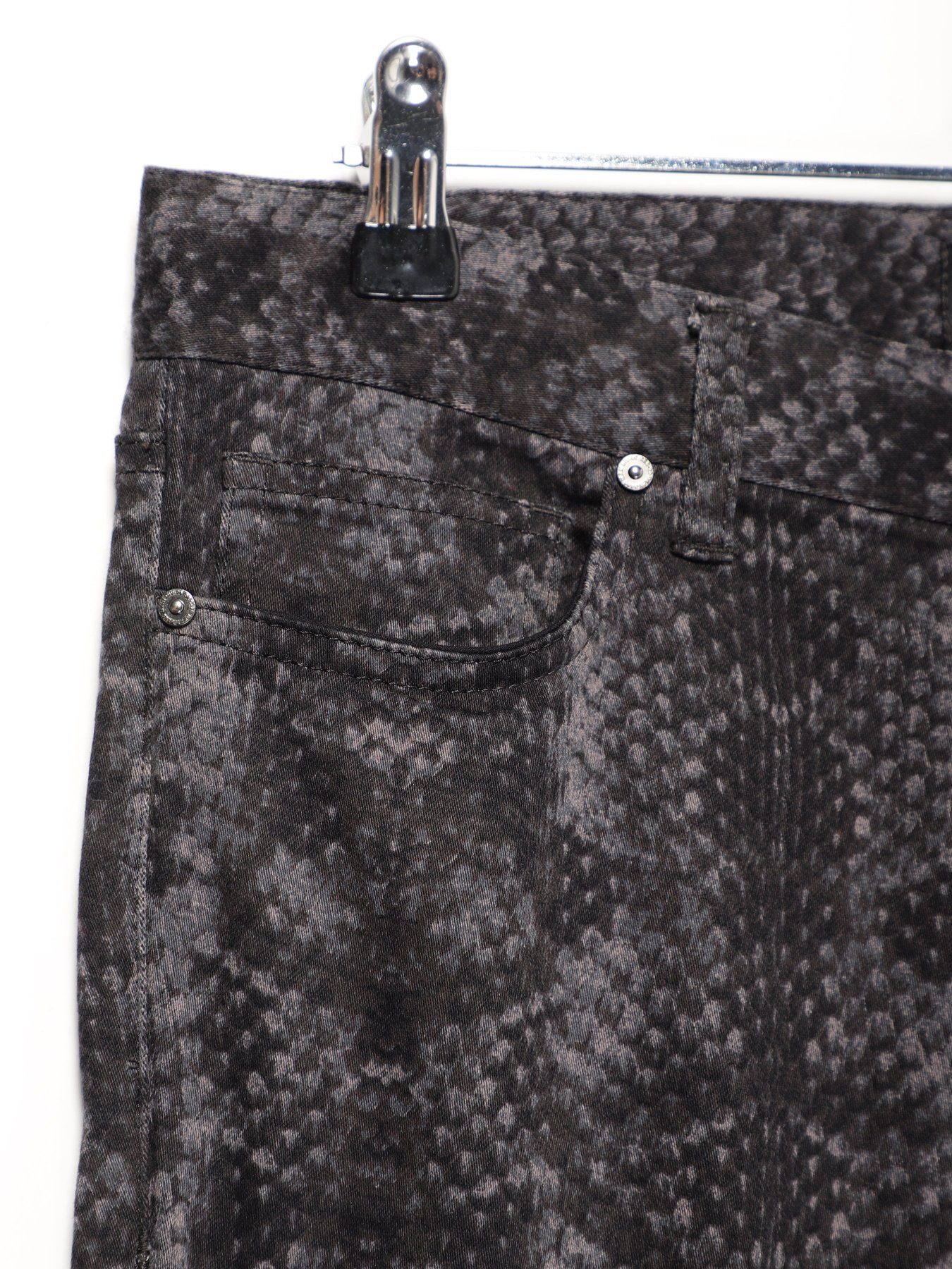 Повседневные штаны H&M модель 07989720_чорний комб. Повседневные штаны H&M модель 07989720_чорний комб. Фото