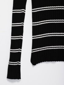 Джемпер H&M модель 08020231_чорний з білим Фото