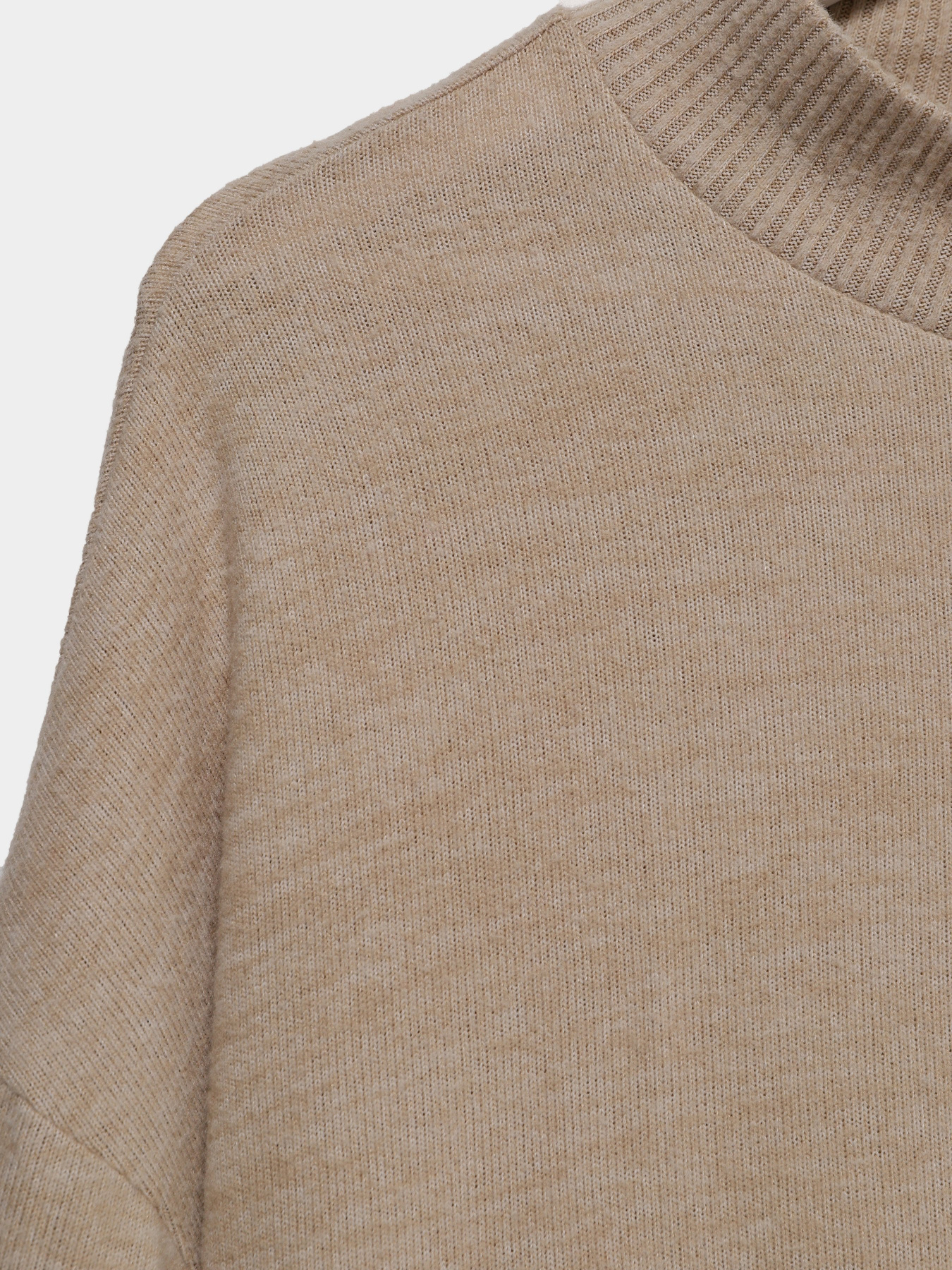 Джемпер H&M модель 0865935_с.бежевий Фото