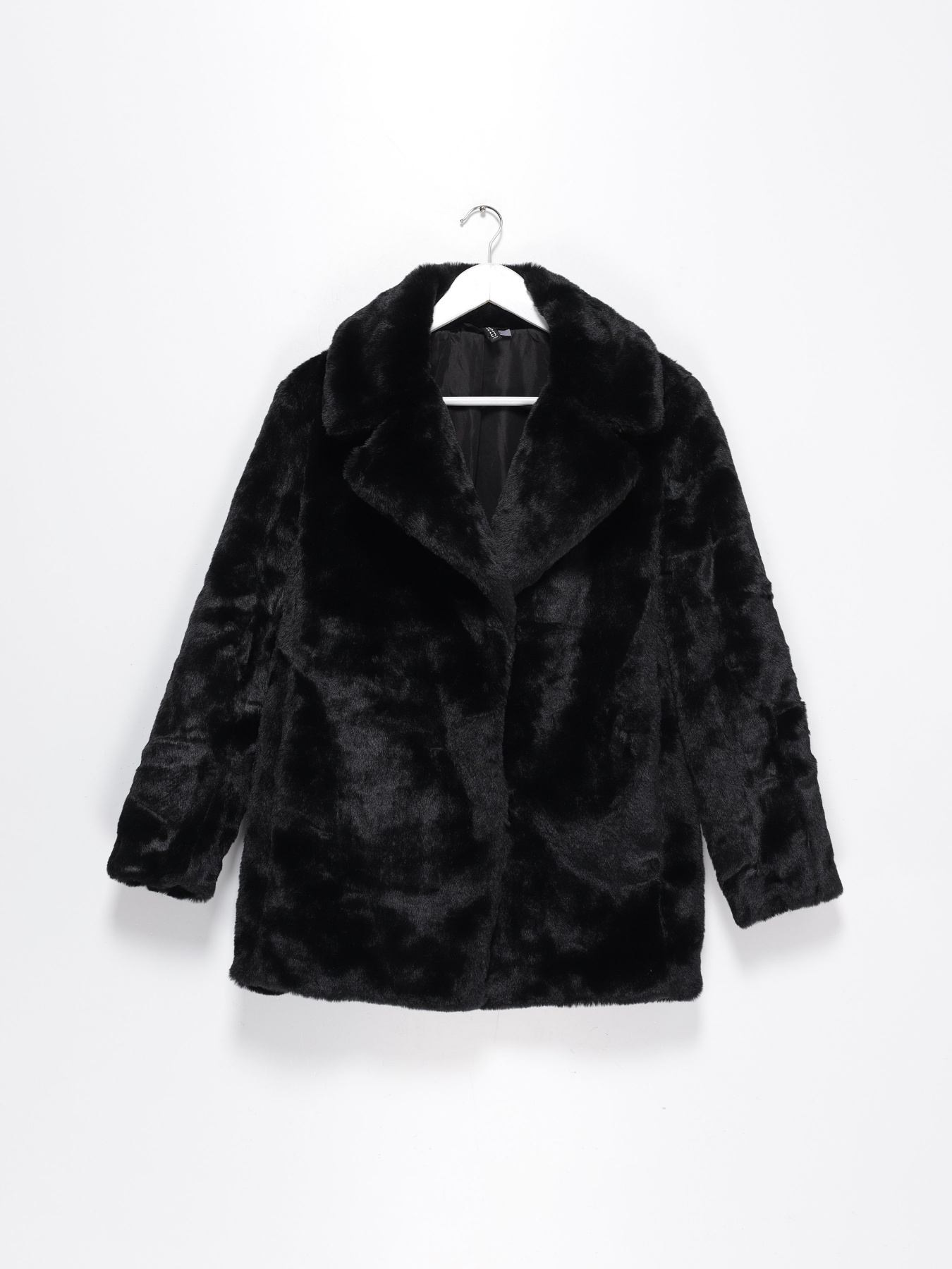 Искусственный мех H&M модель 0870982_чорний Искусственный мех H&M модель 0870982_чорний Фото